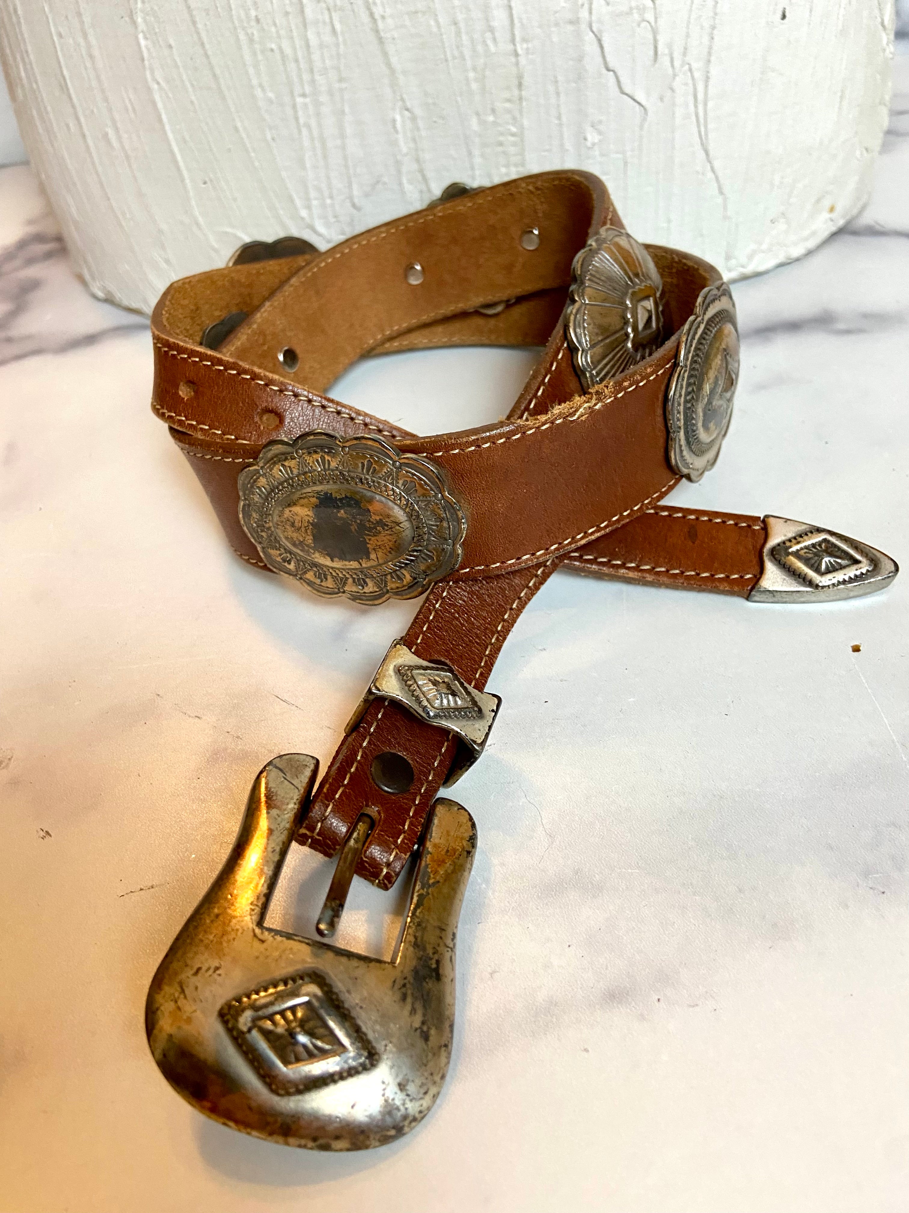 Justin vintage leather belt – Holy Thrift