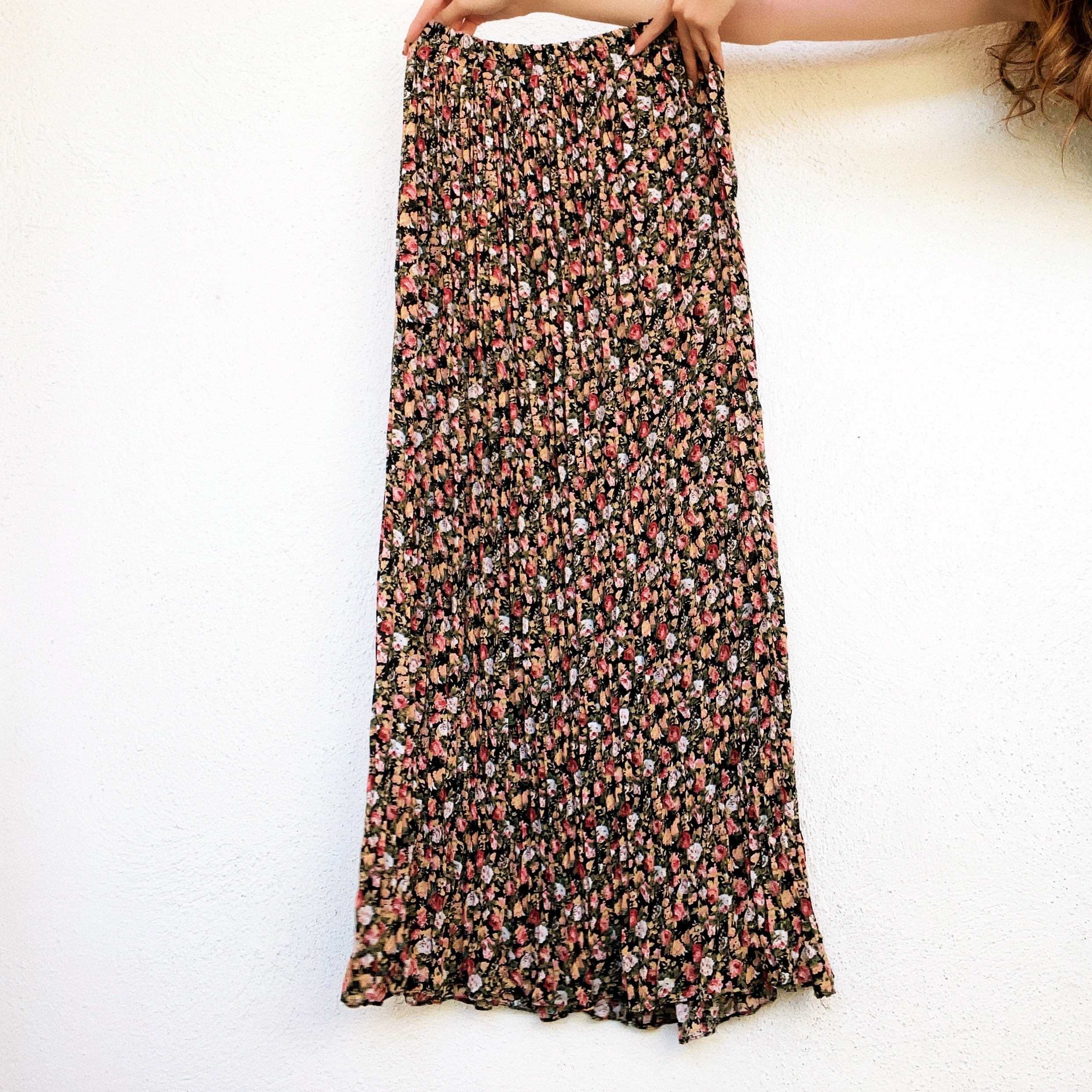 Vintage Floral Maxi Skirt (XS/S)