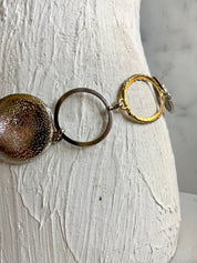 Metal shapes waist belt