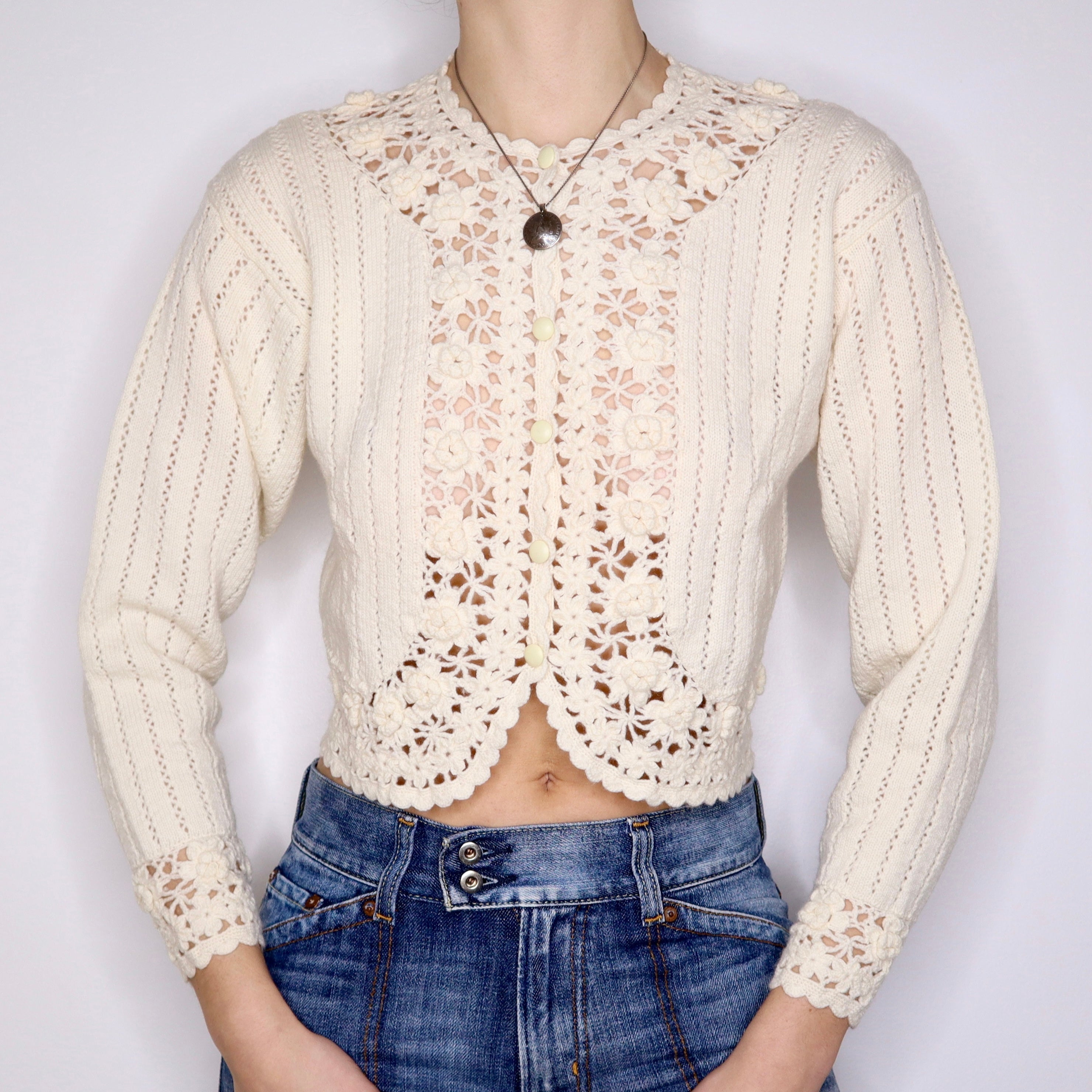 Y2K Cream Knit Cardigan (M)