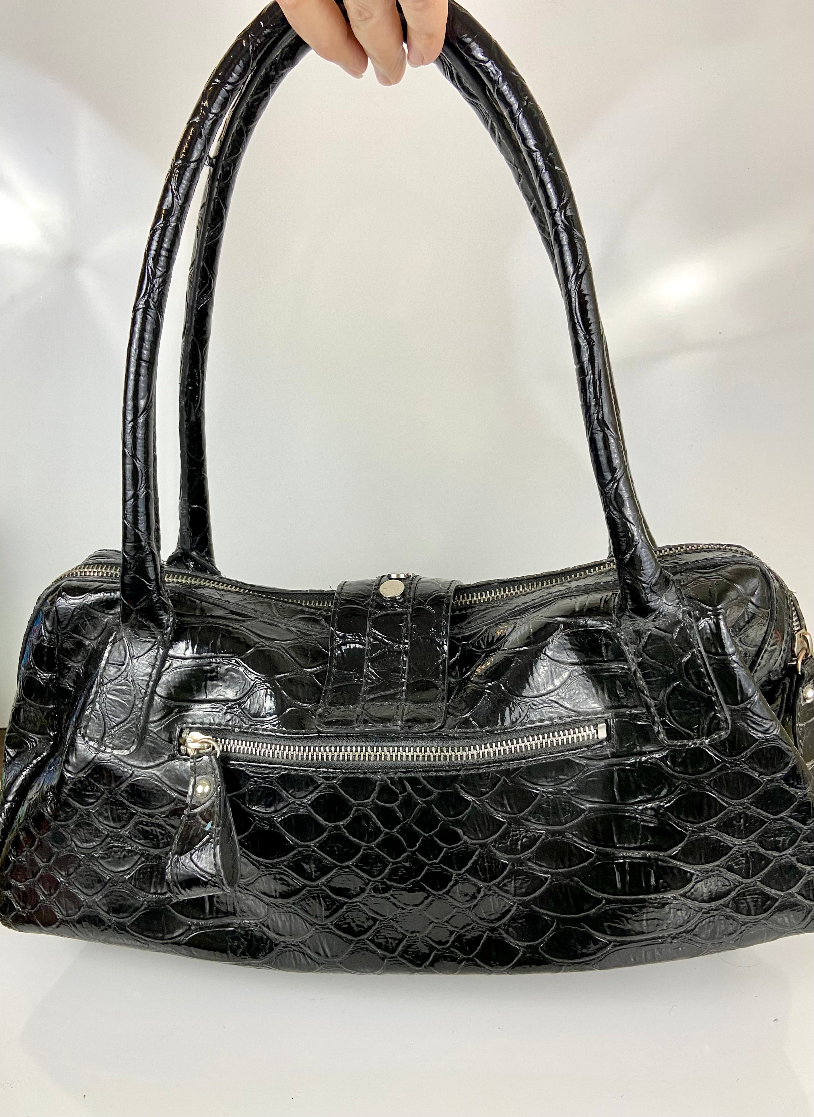 Y2K black leather Guess bag