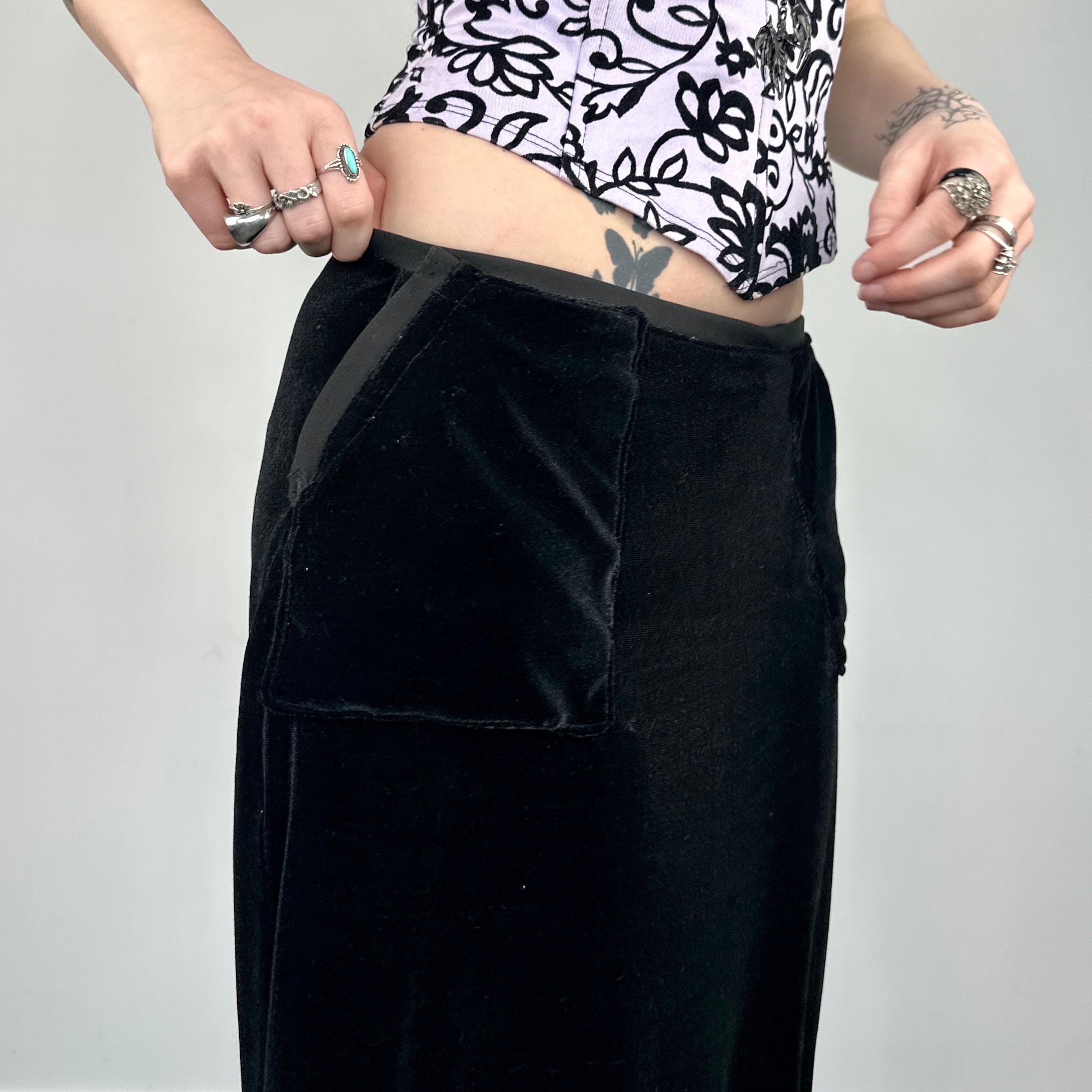 Black Velvet Midi Skirt w/ Pockets (XS/S)