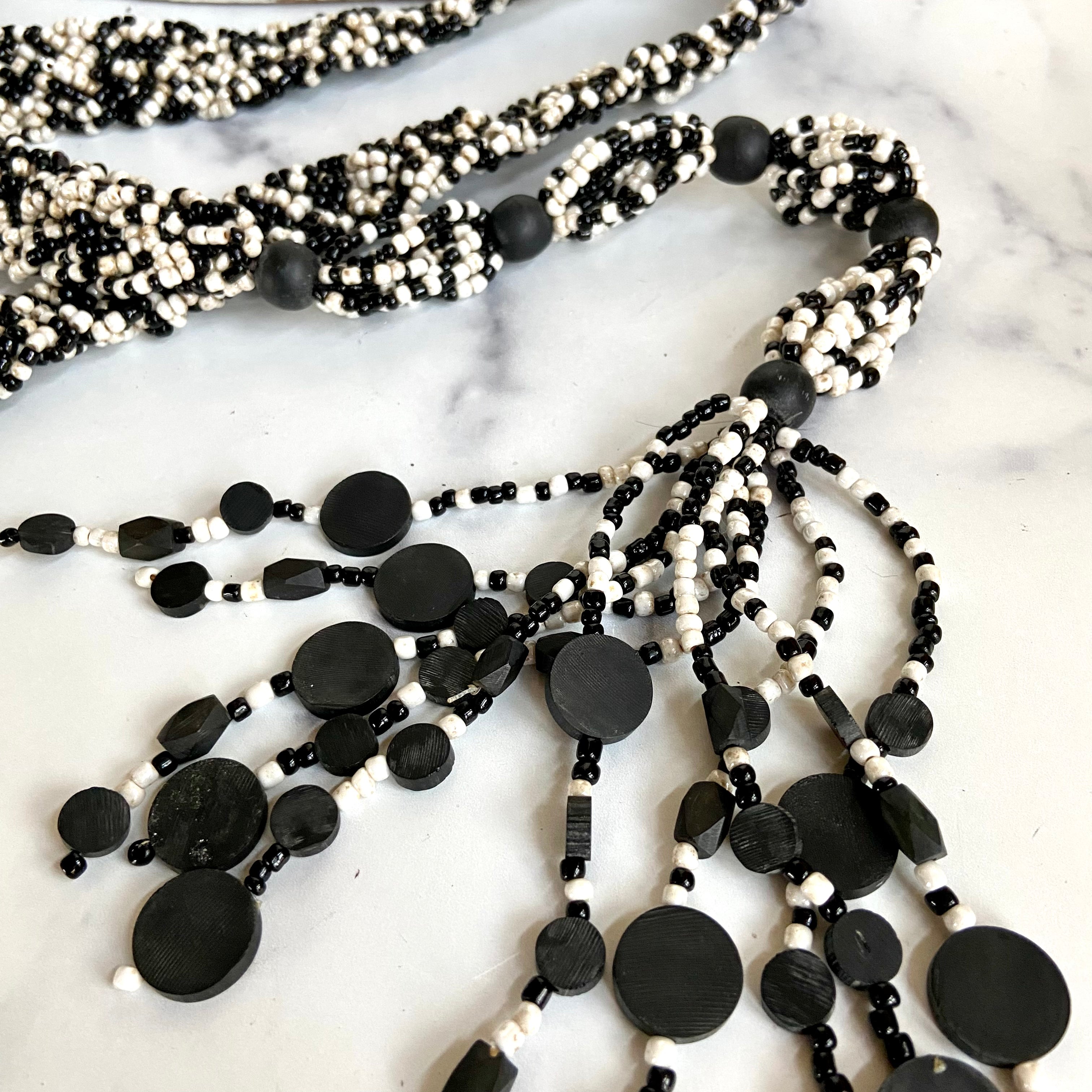 Black &white beads belt