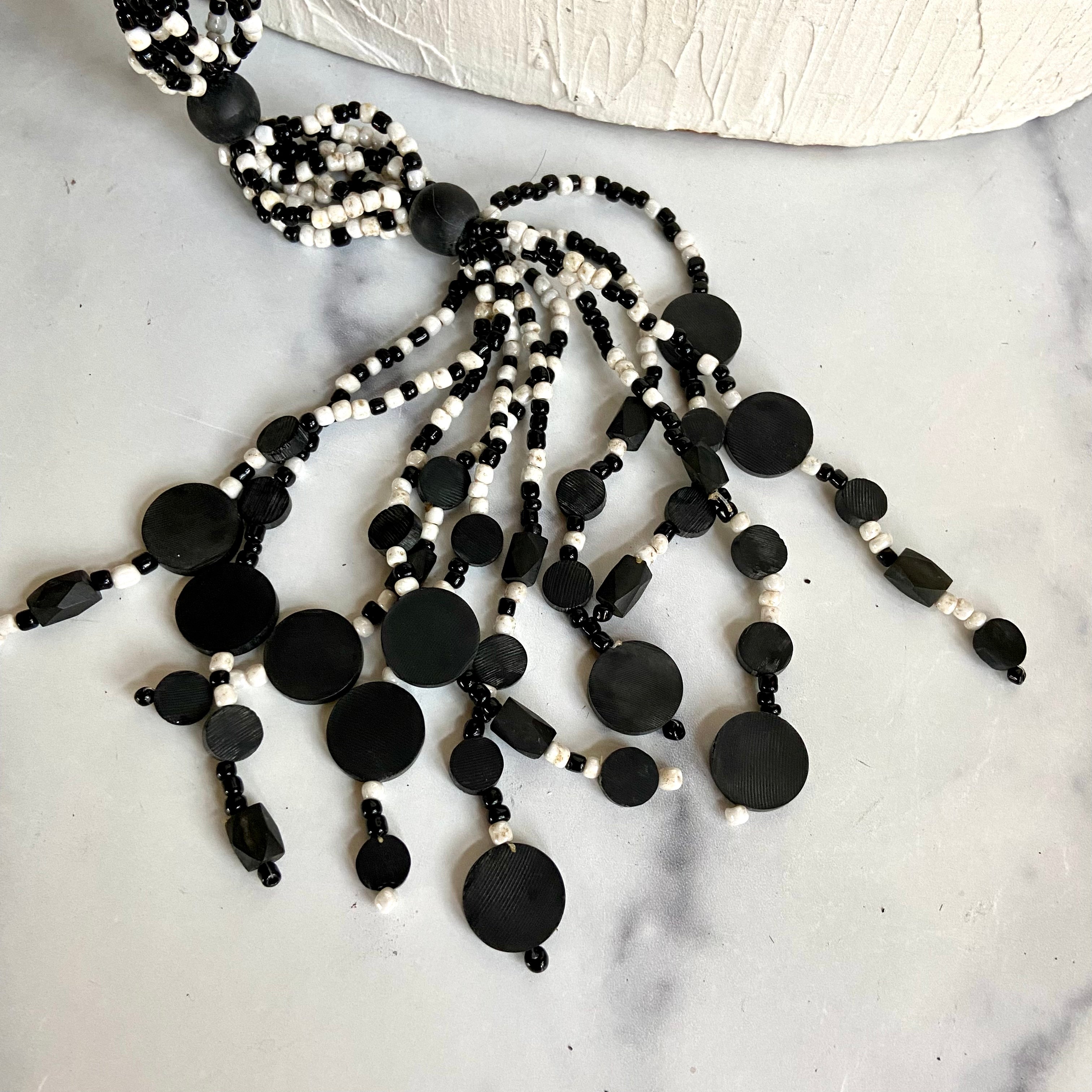 Black &white beads belt