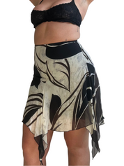 Vintage 90s/Y2K Italian Designer 100% Silk Whimsy Skirt (S/M)