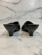 VERA WANG clogs