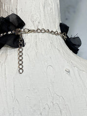 The snake 🐍 choker