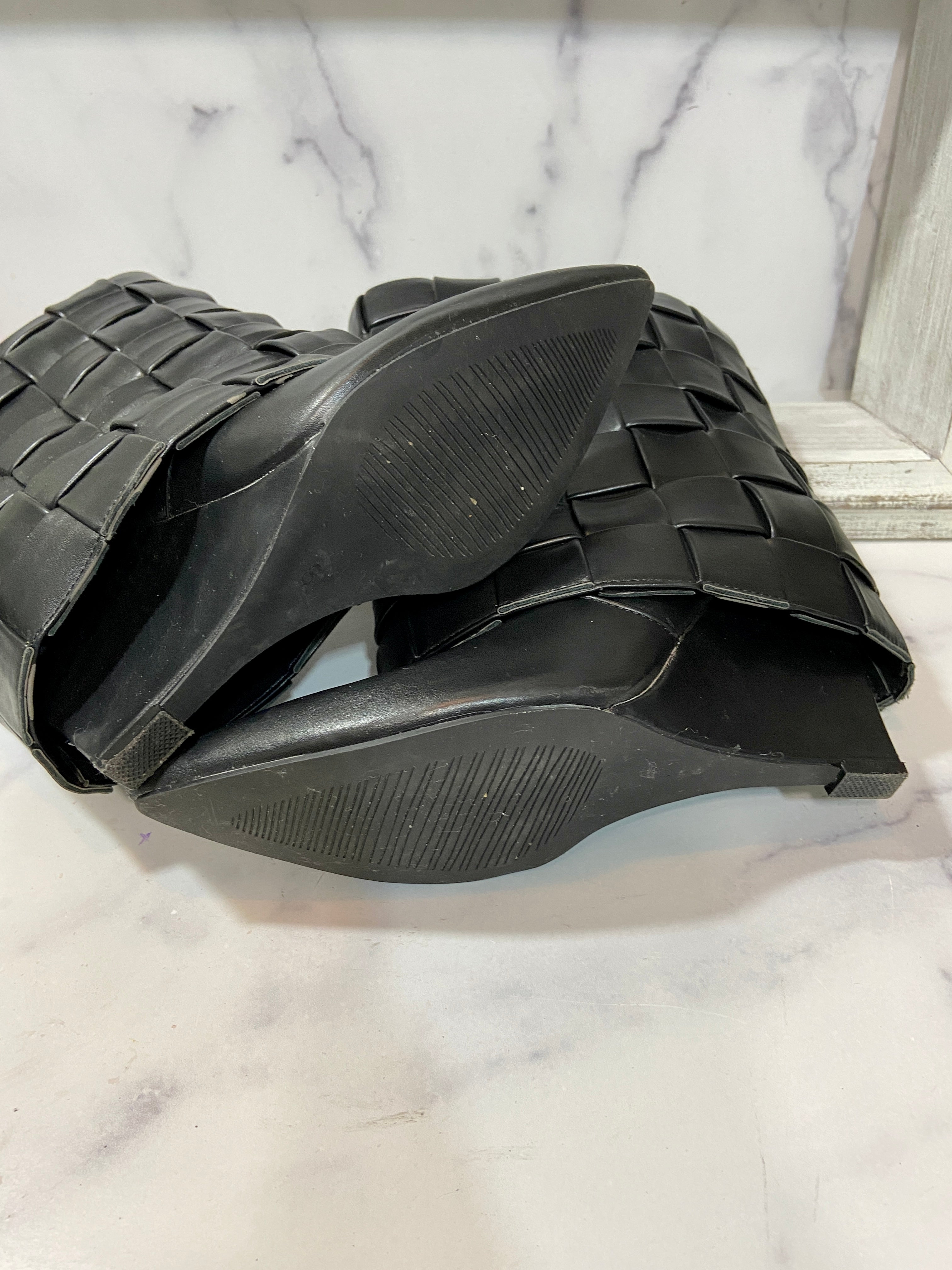 AZALEA WANG black leather boots (8)