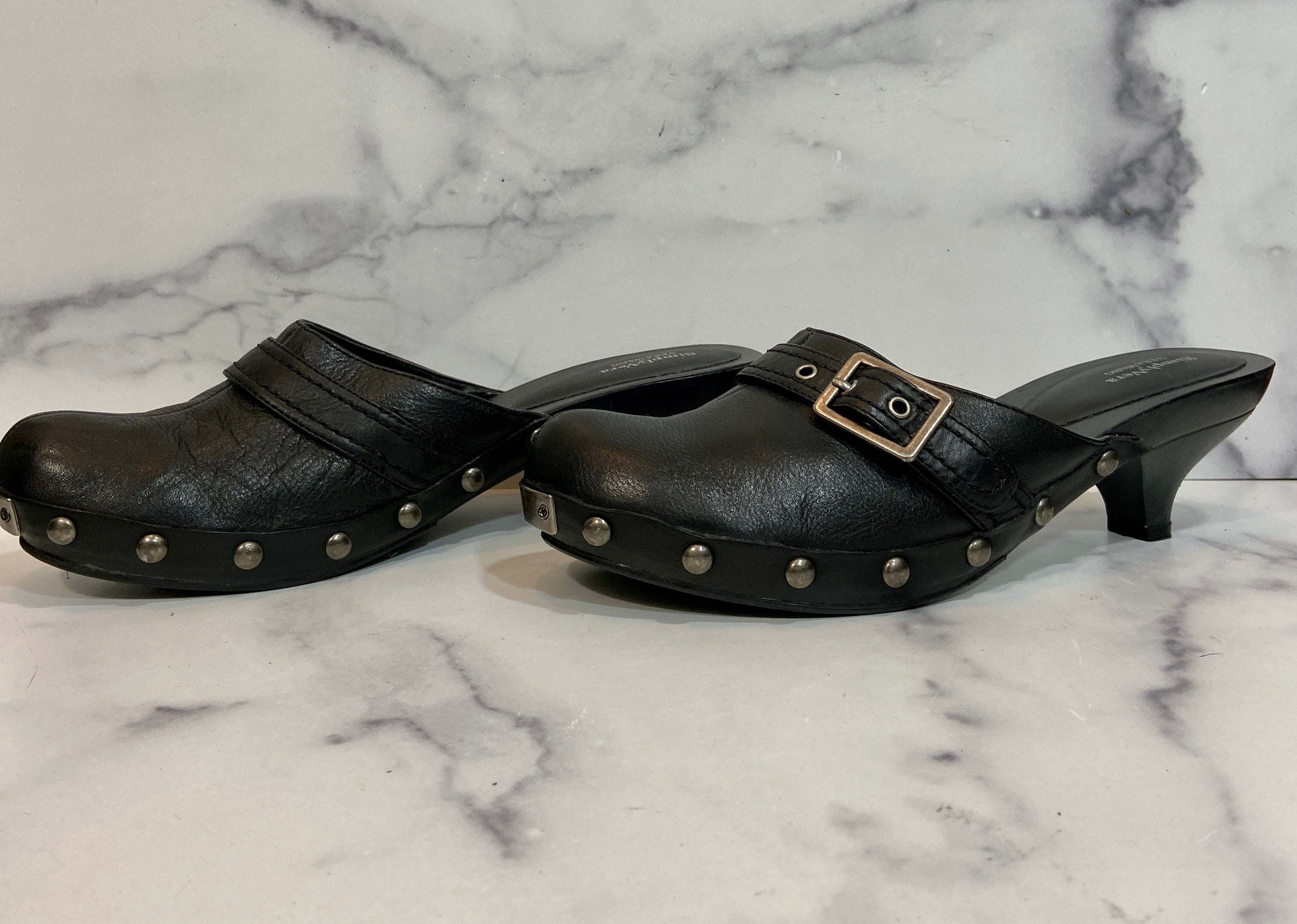 VERA WANG clogs