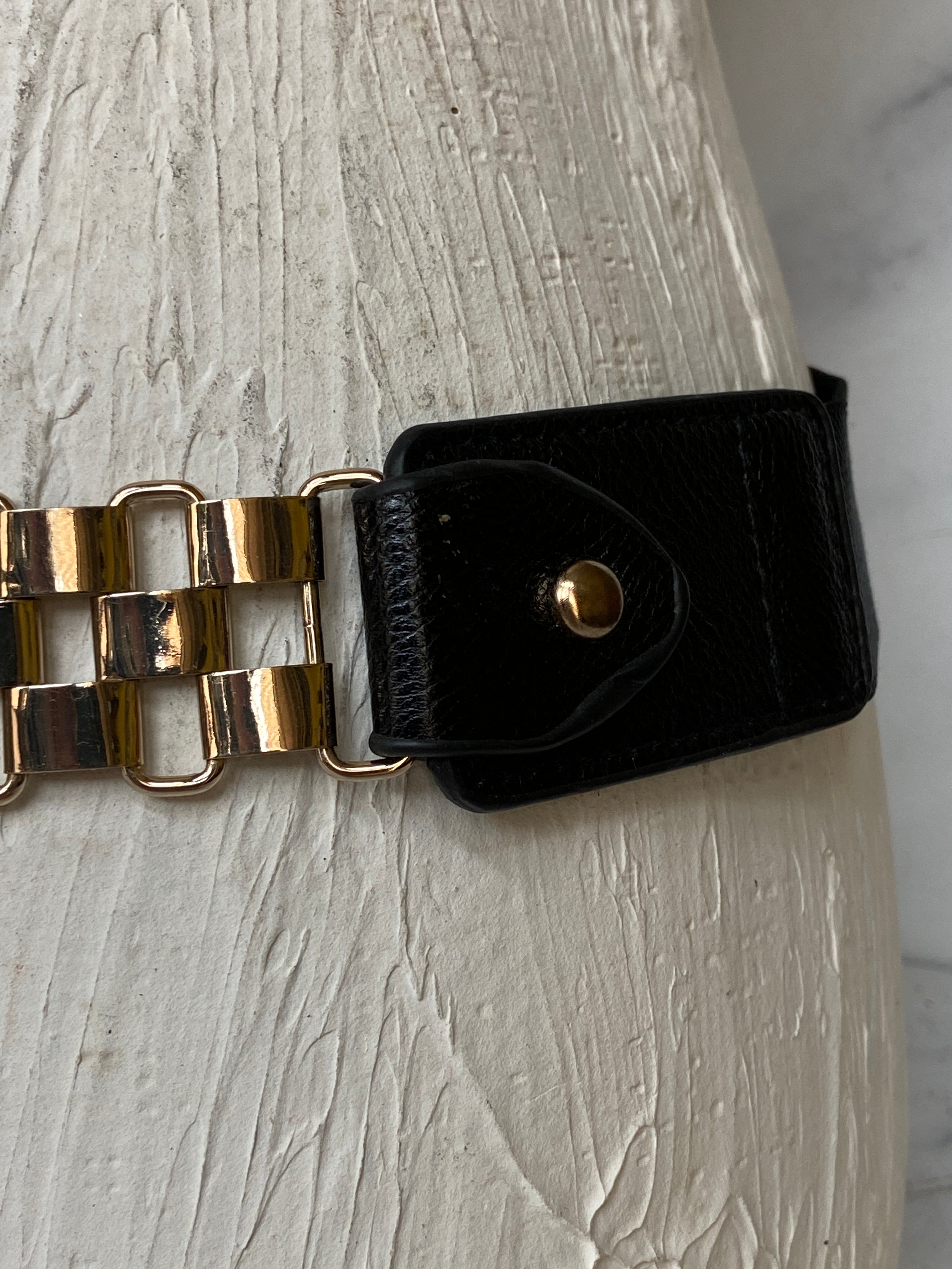 BLACK CHAIN LINK BELT