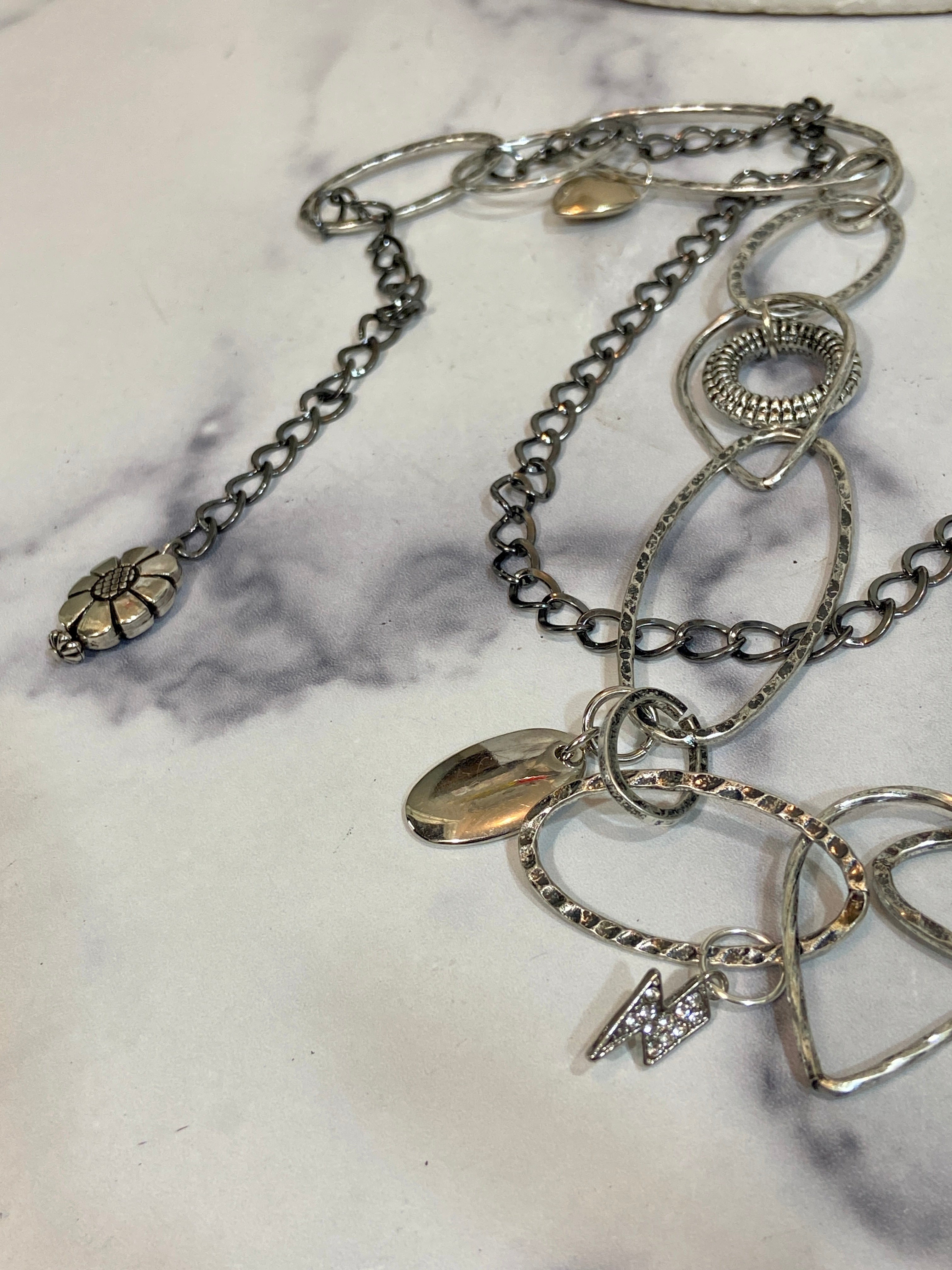 Layers metal chain belt