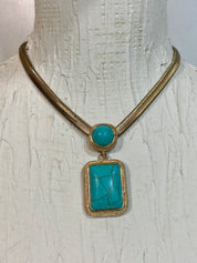 Vintage pendant choker