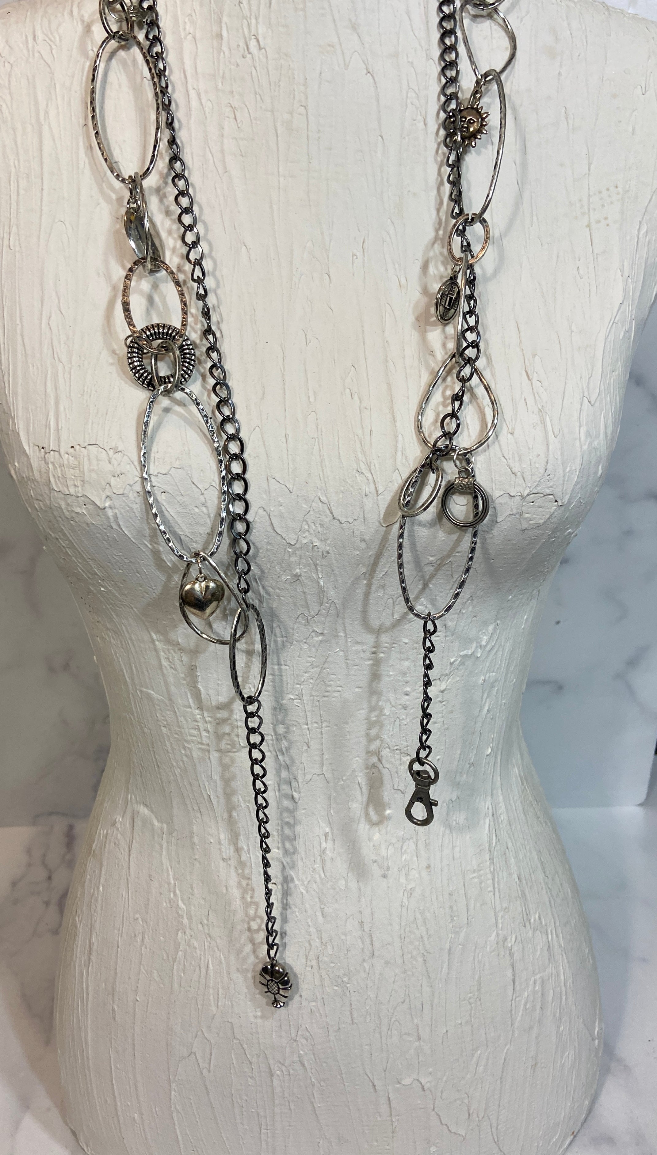 Layers metal chain belt