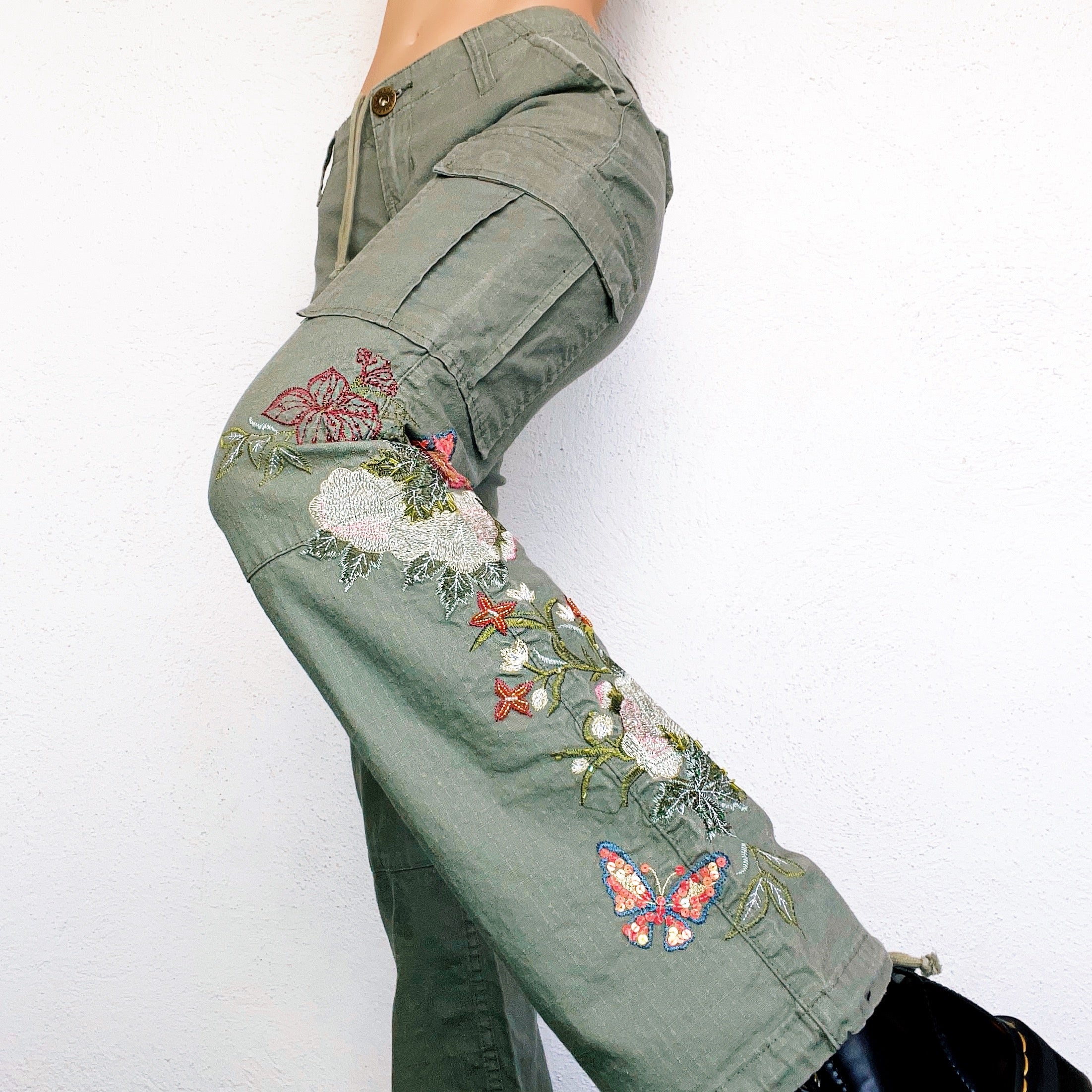 Beaded Embroidered Cargo Pants – Holy Thrift