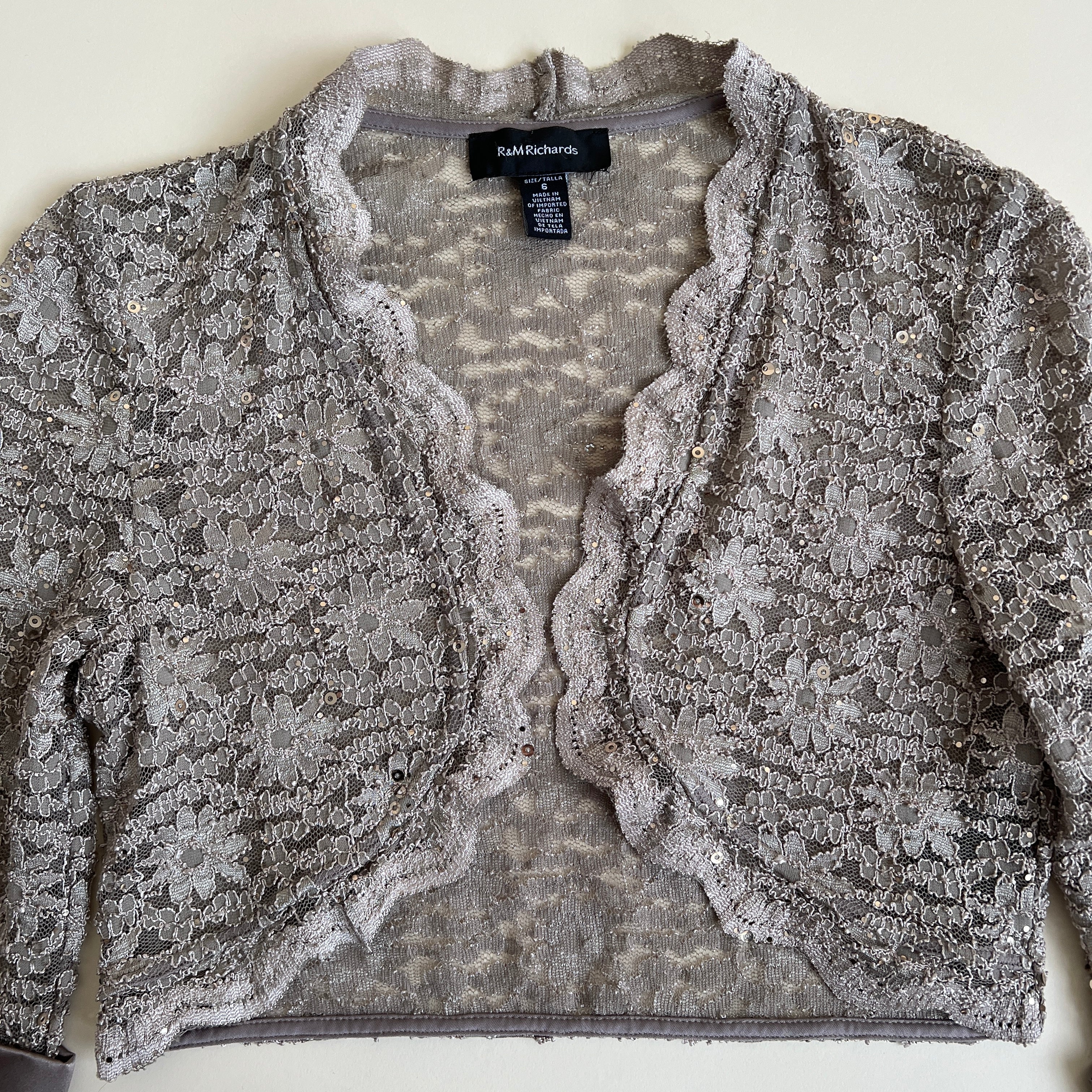00s grey lace sequin bolero (S-L)