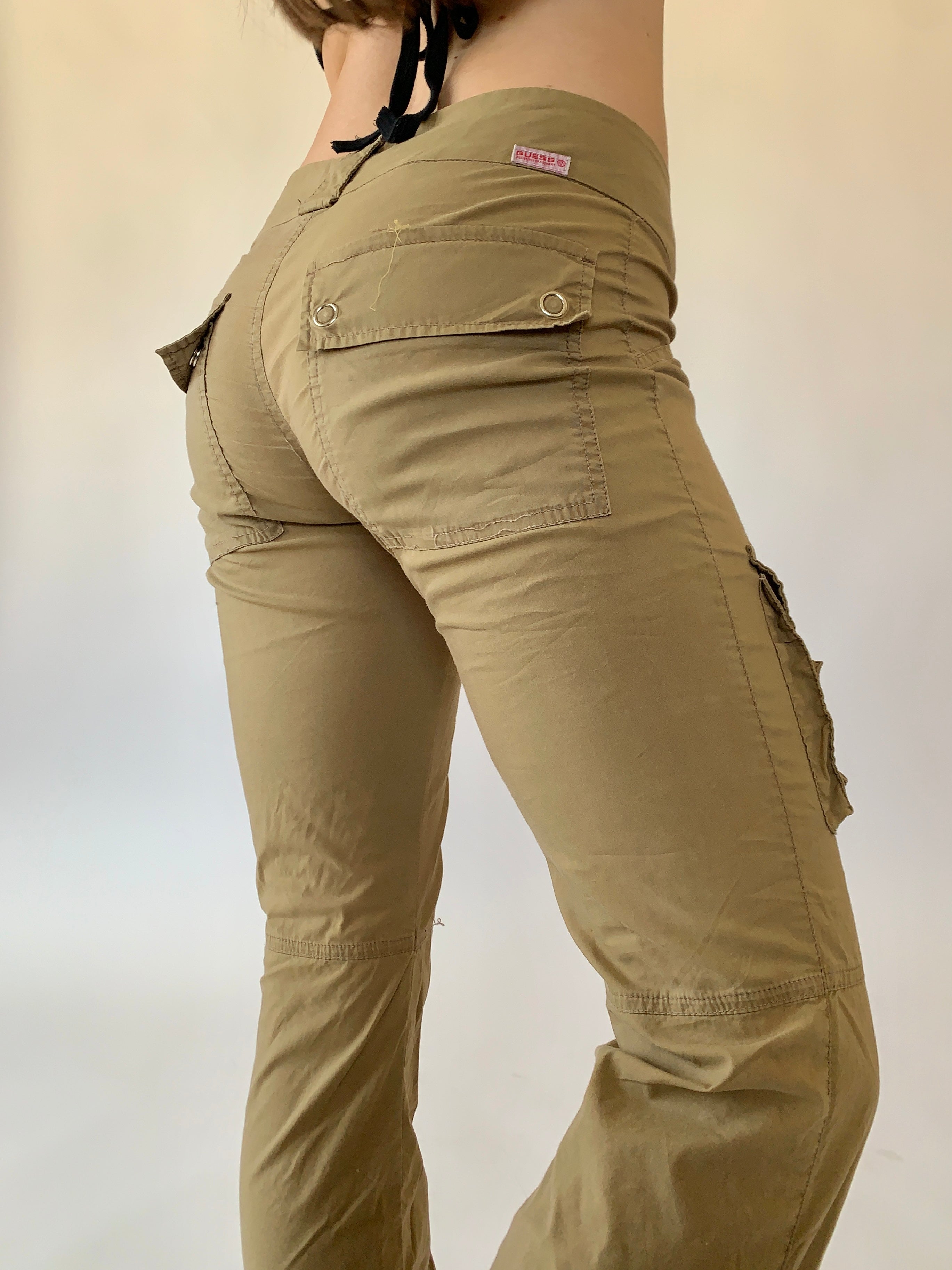 Guess Cargos