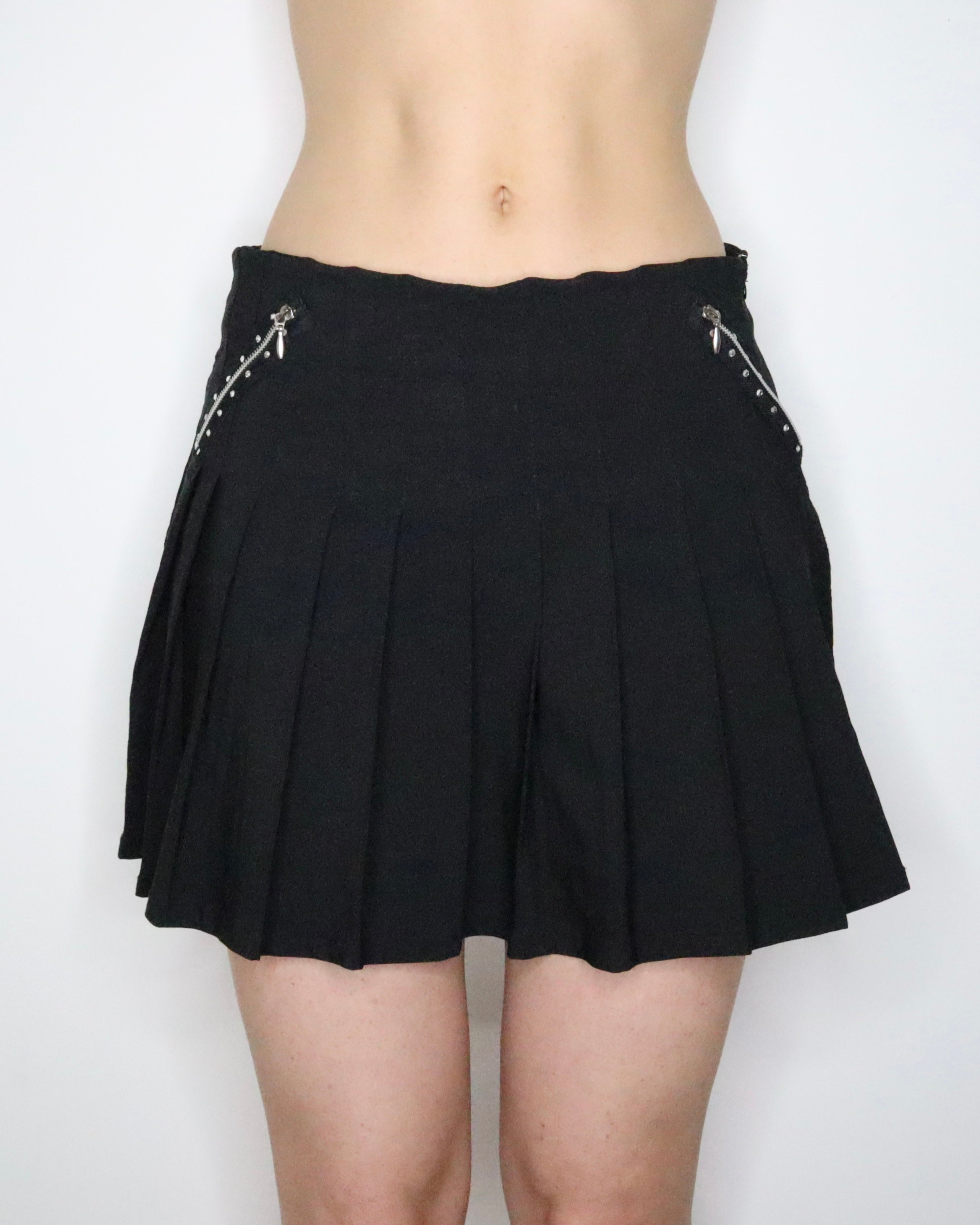 Pleated Black Mini Skirt (Medium) – Holy Thrift