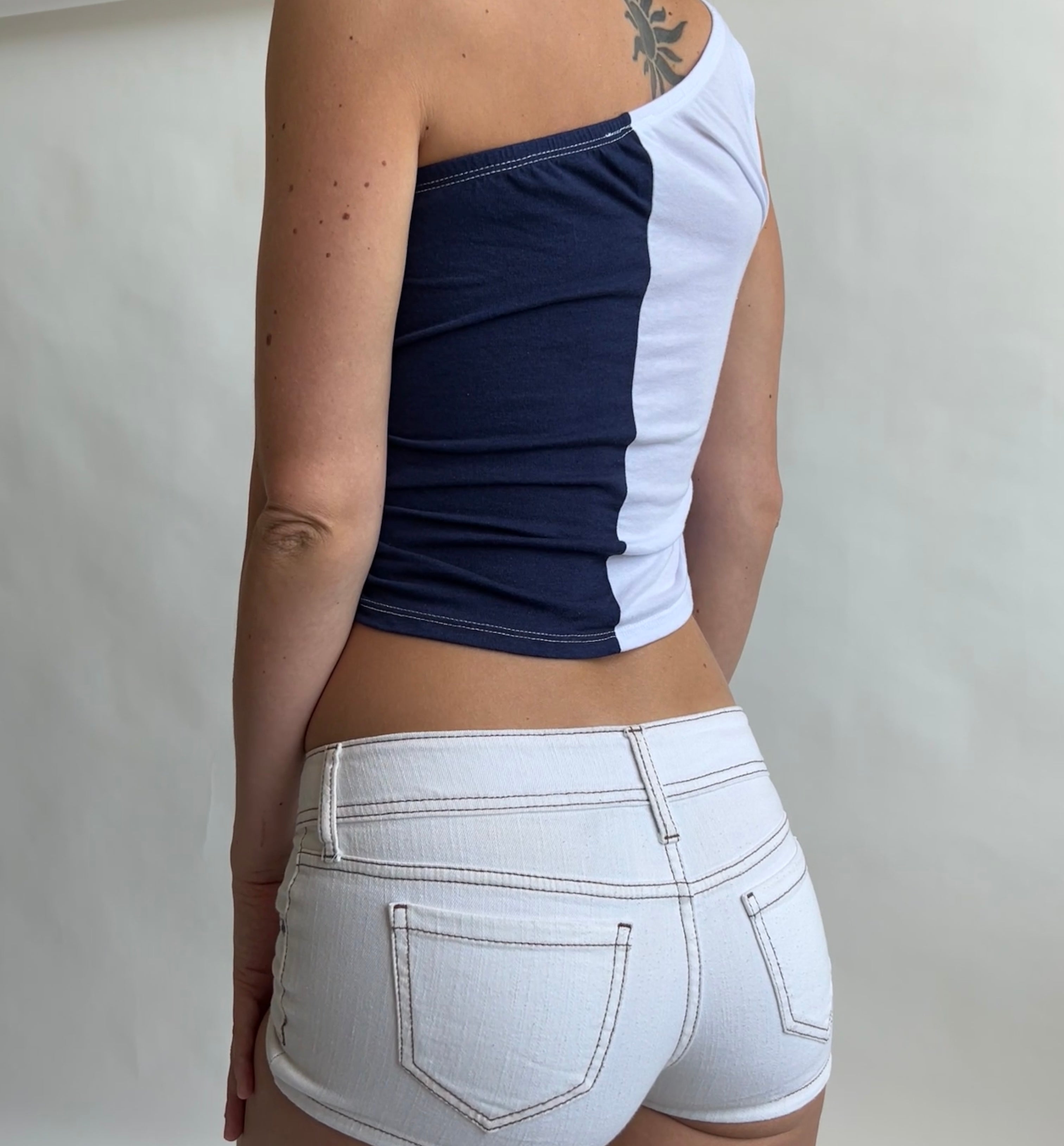 00s sporty one shoulder