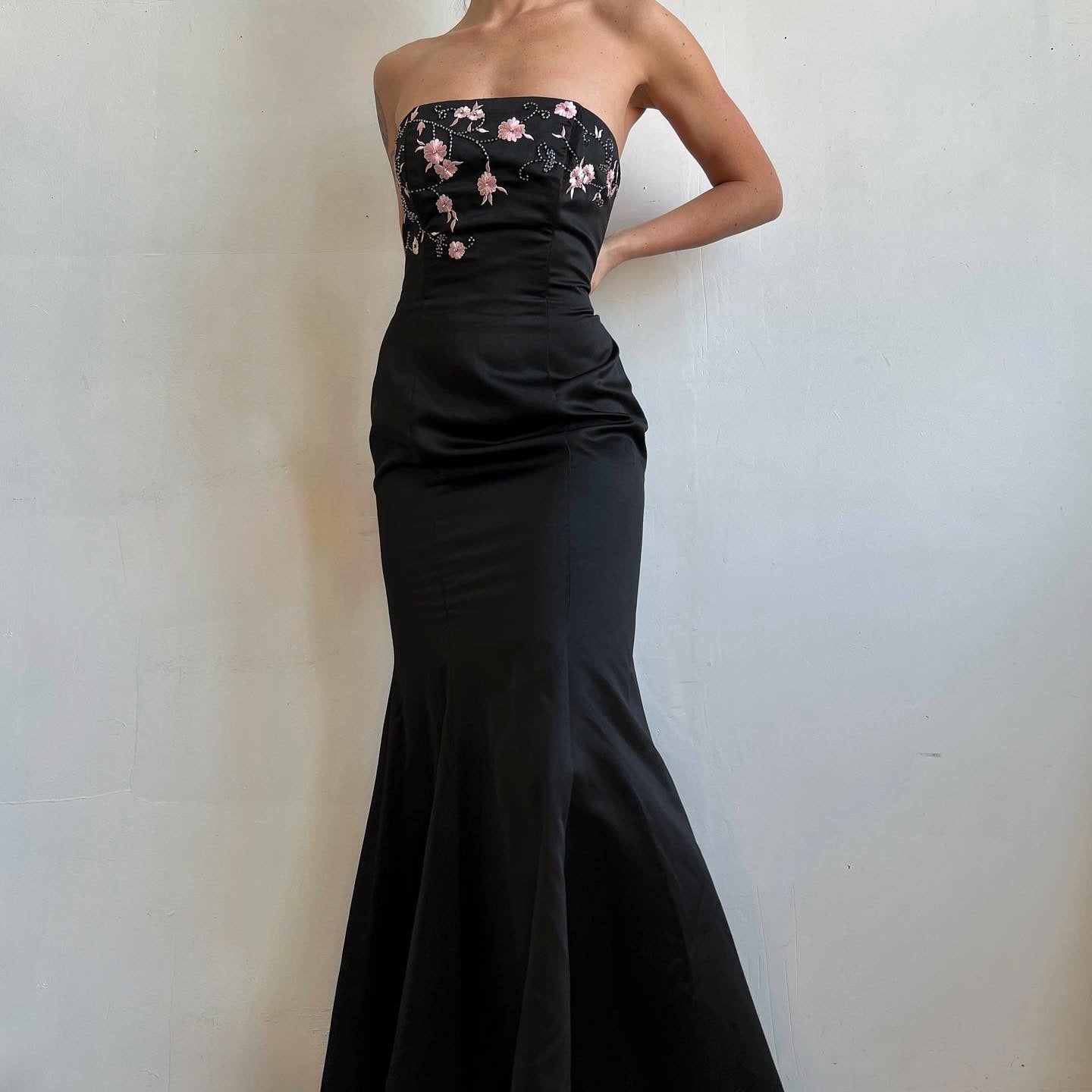 90s satin prom dress Holy Thrift 90s satin prom dress Holy Thrift
