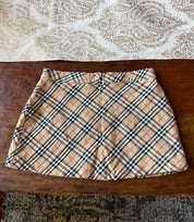 Burberry Mini Skirt (s)