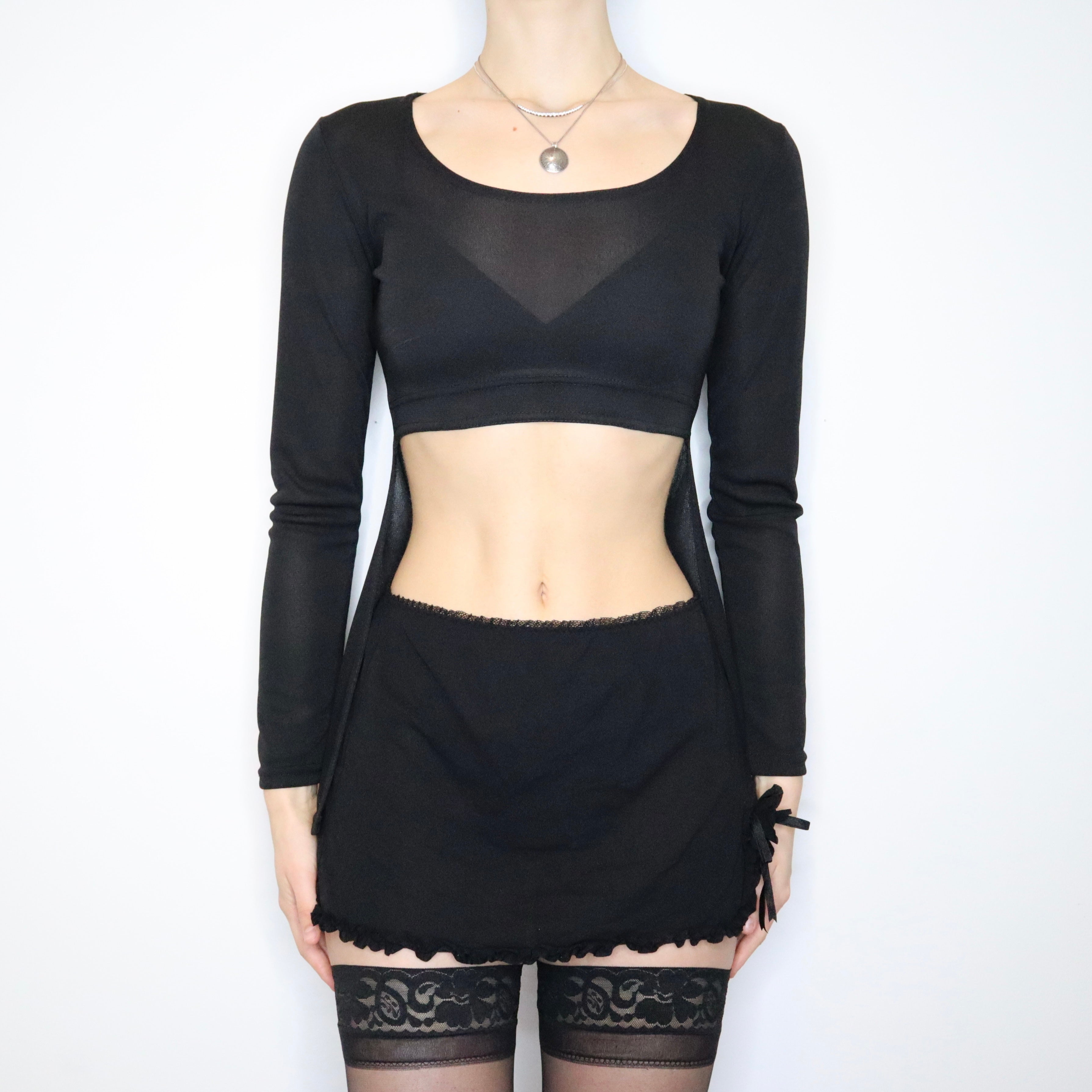 90s Black Long Sleeve Cut Out Top (S/M)