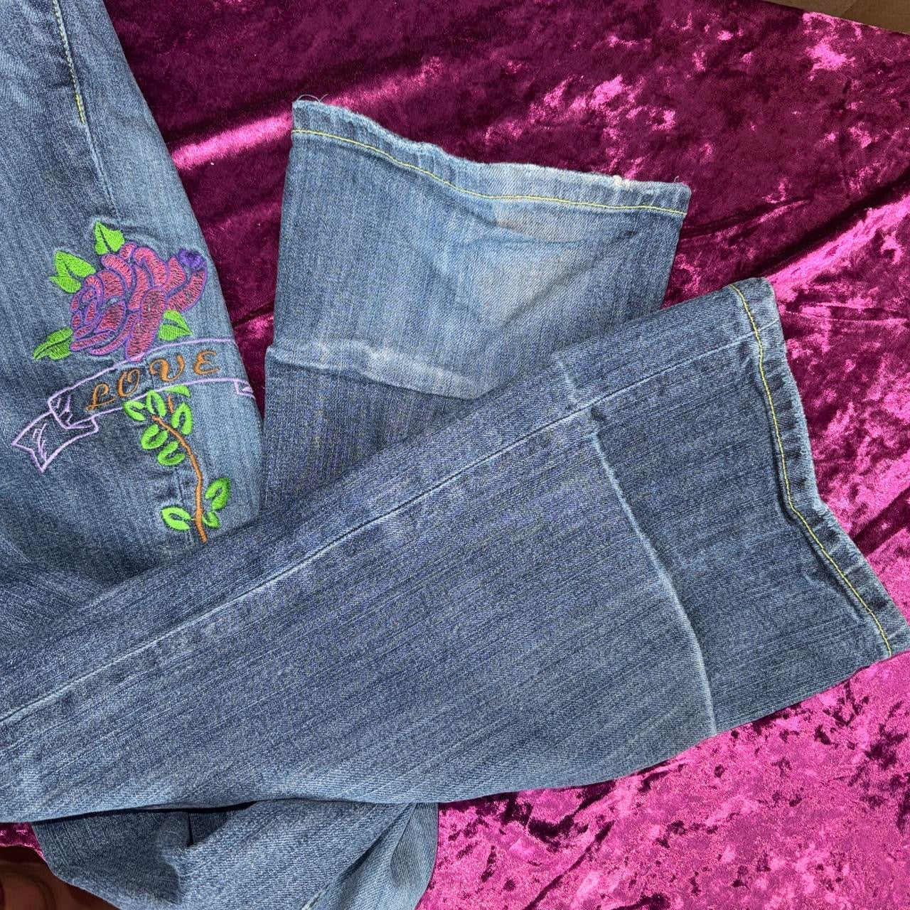 Y2K Embroidered Low Rise Jeans (M)