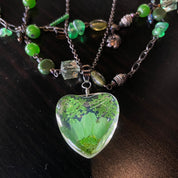 Green flower heart choker