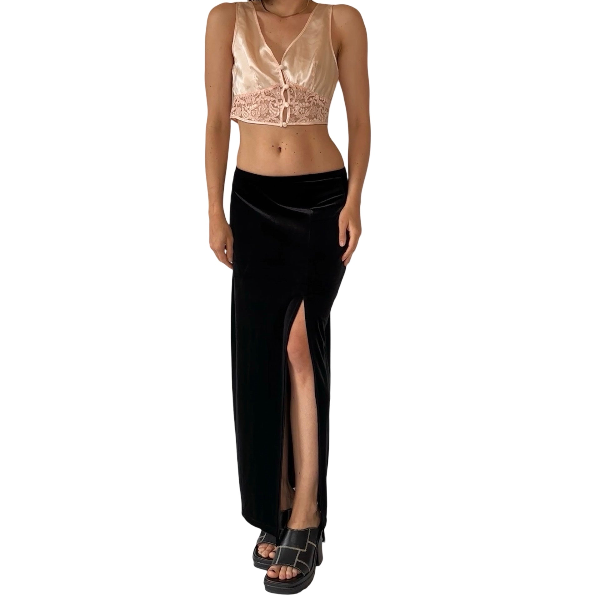 90s Noir Velvet Maxi Skirt (S/M)