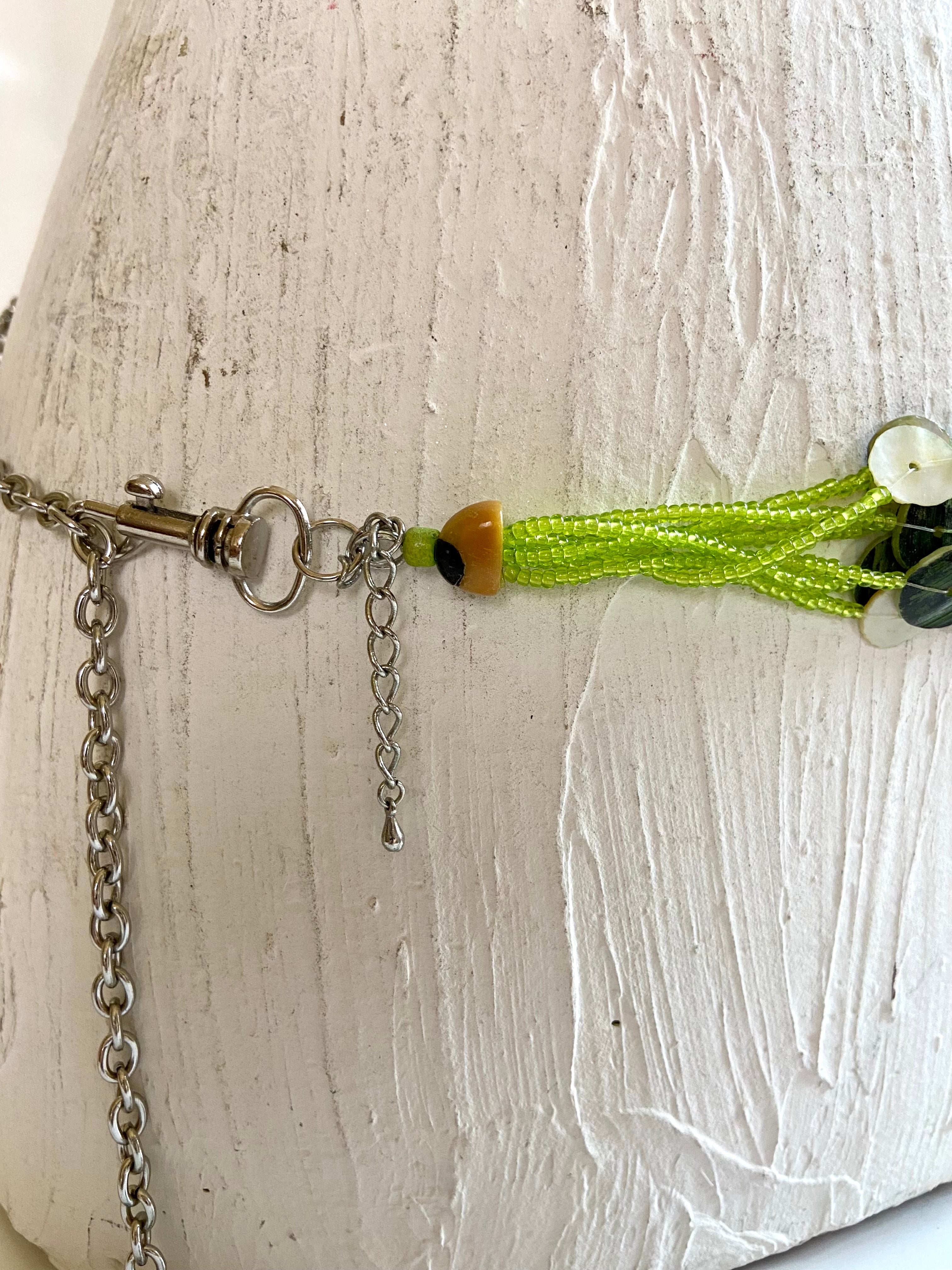 Green tone waist belt