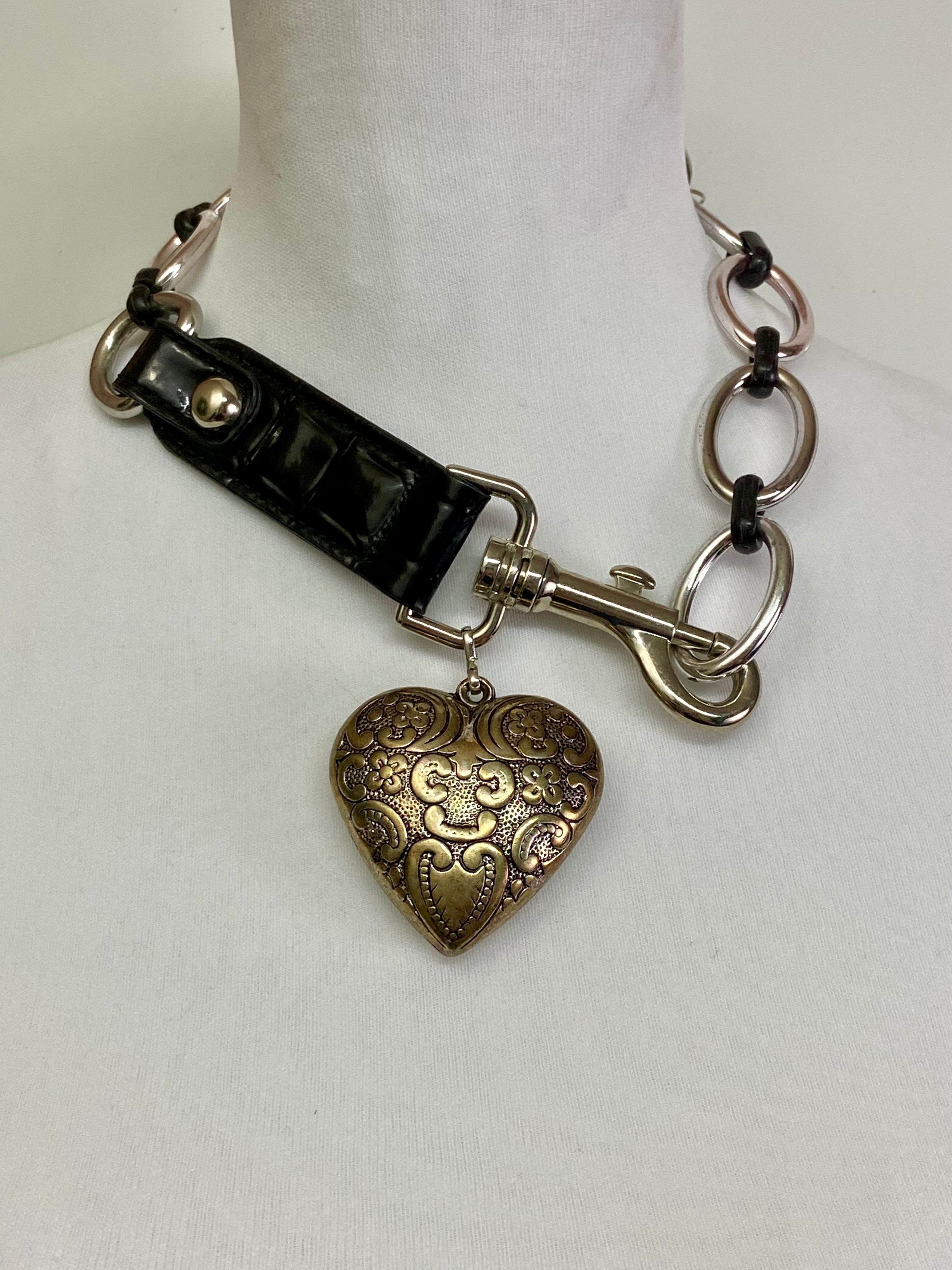 Lock my heart choker