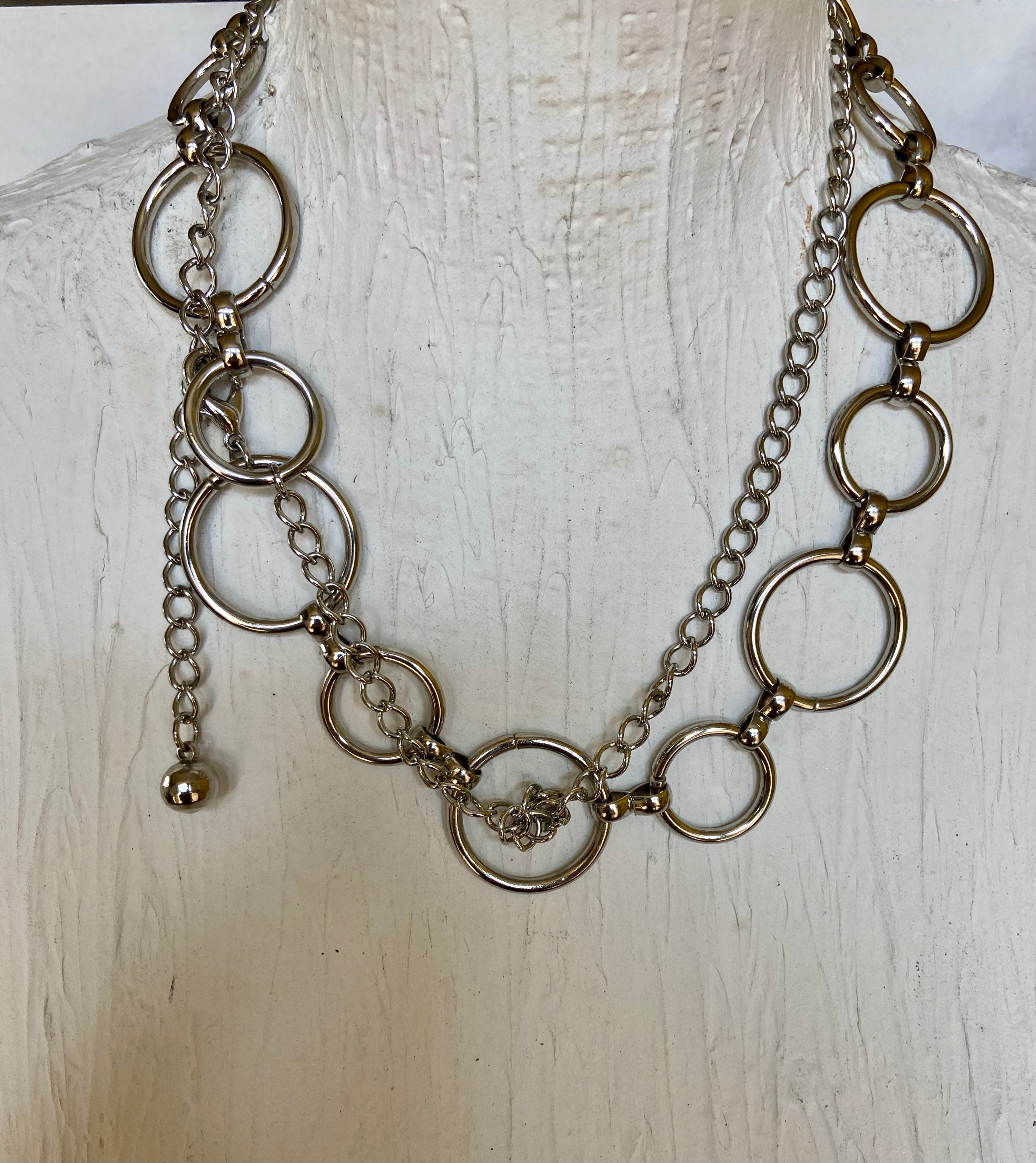 Circles chain belt