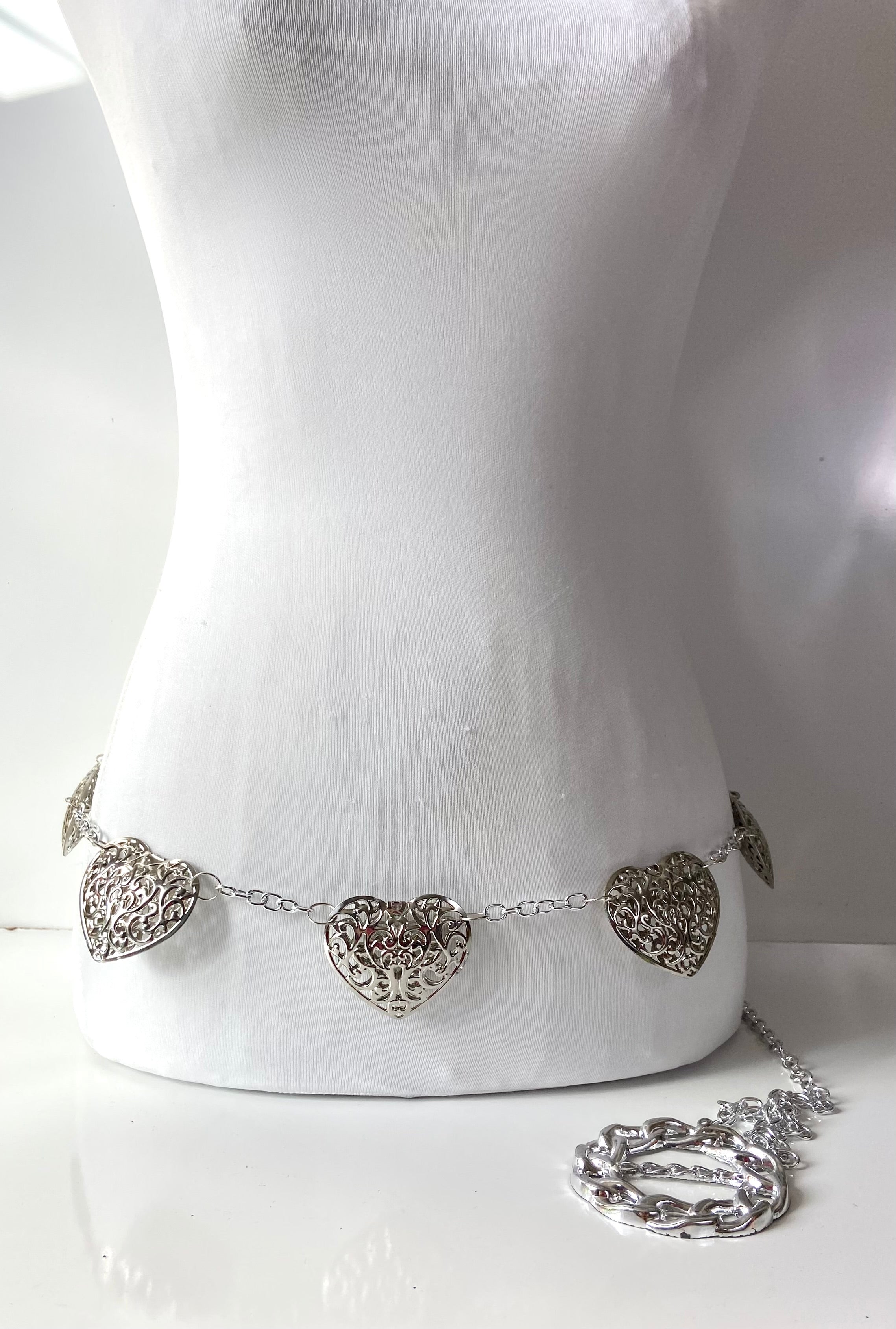 Bulky hearts belt