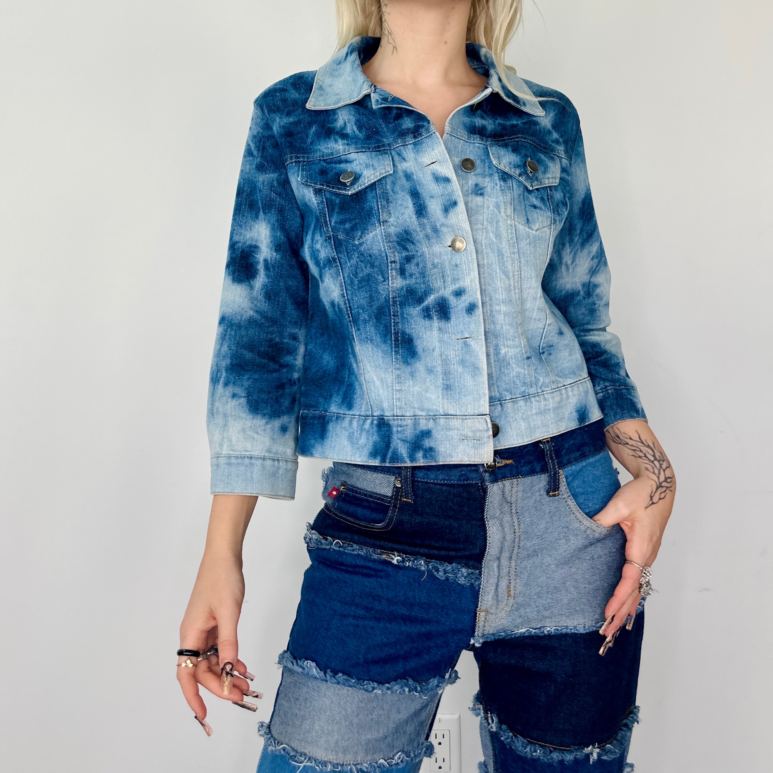 00s Bleached Cropped Denim Jacket (M)