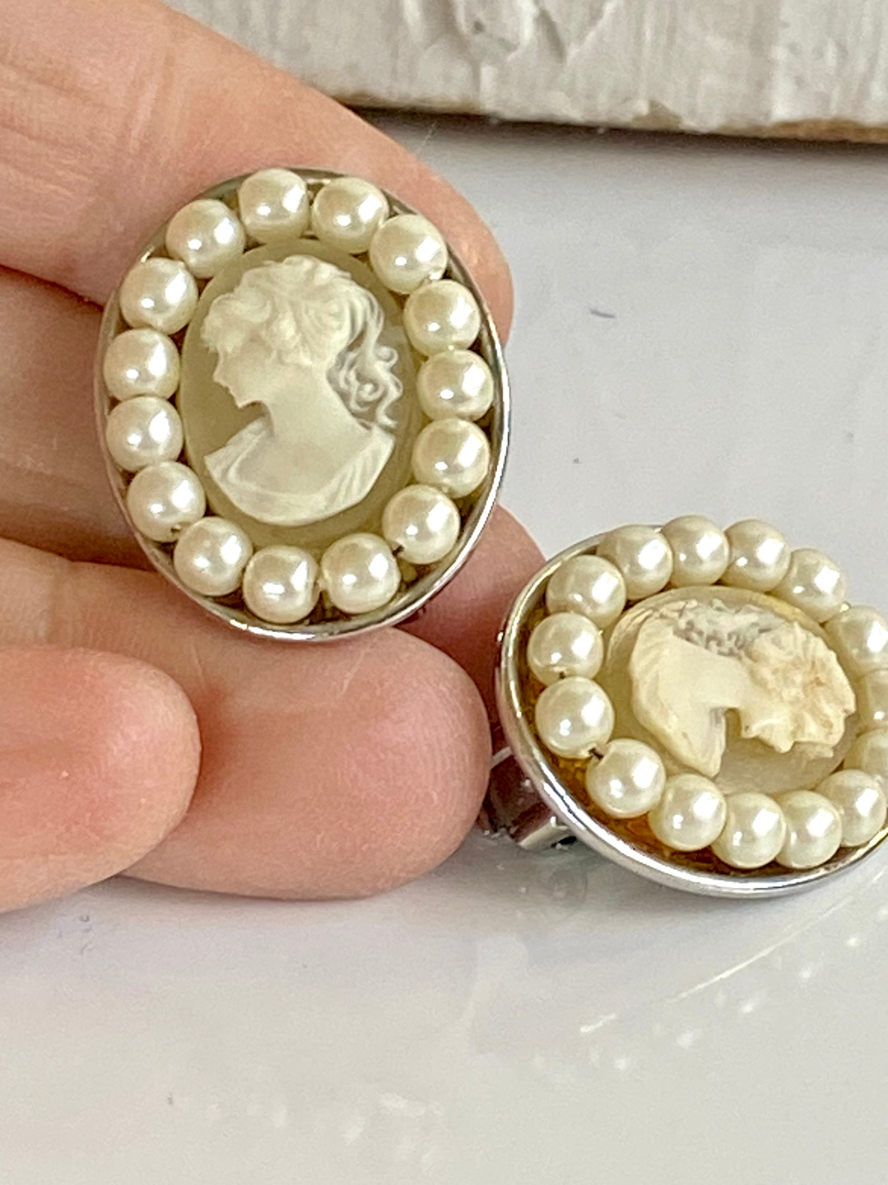 Vintage earring