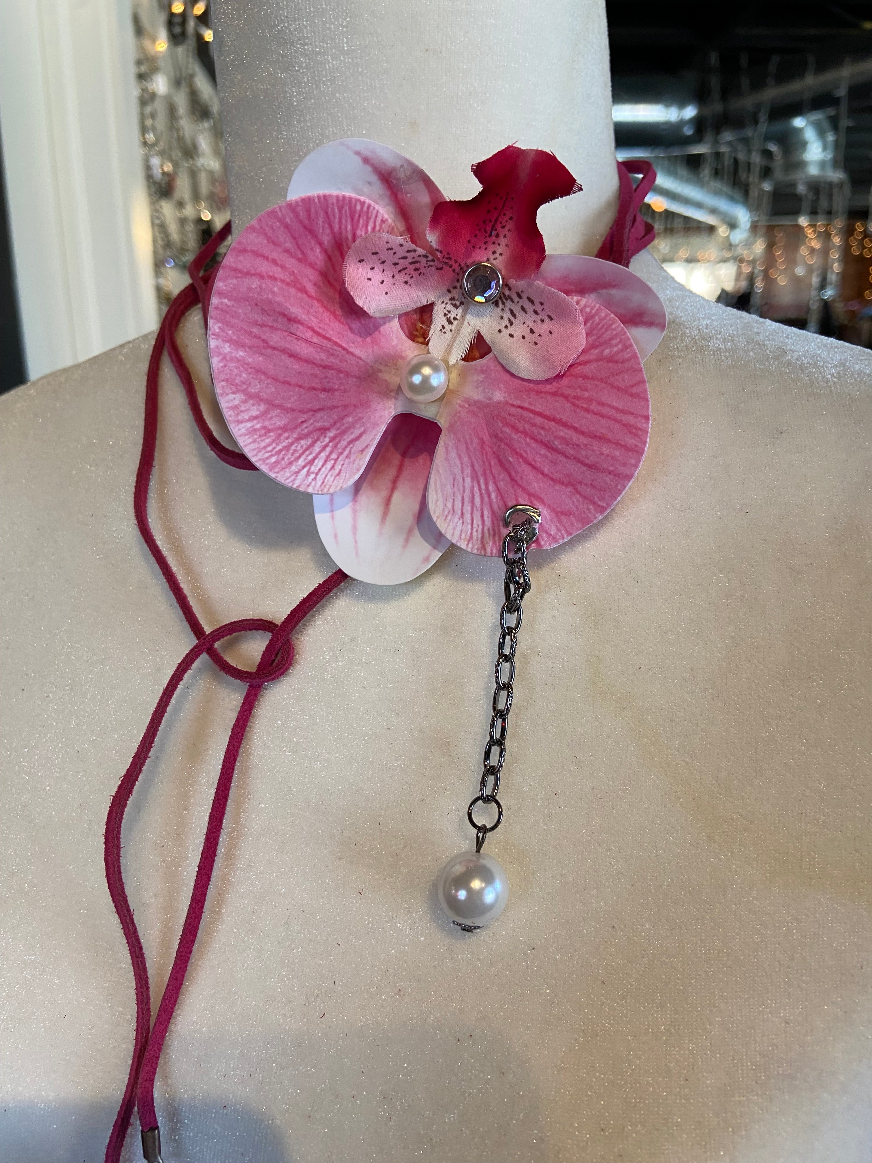 Pinky flower choker/belt