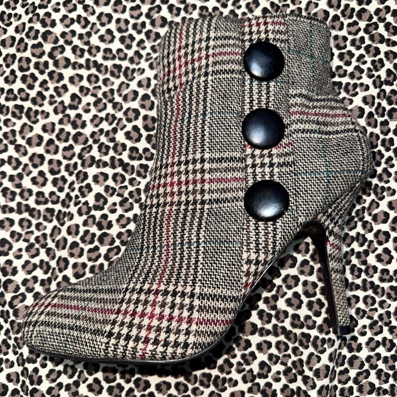 Y2K Houndstooth Button Detail Ankle Boots (9)