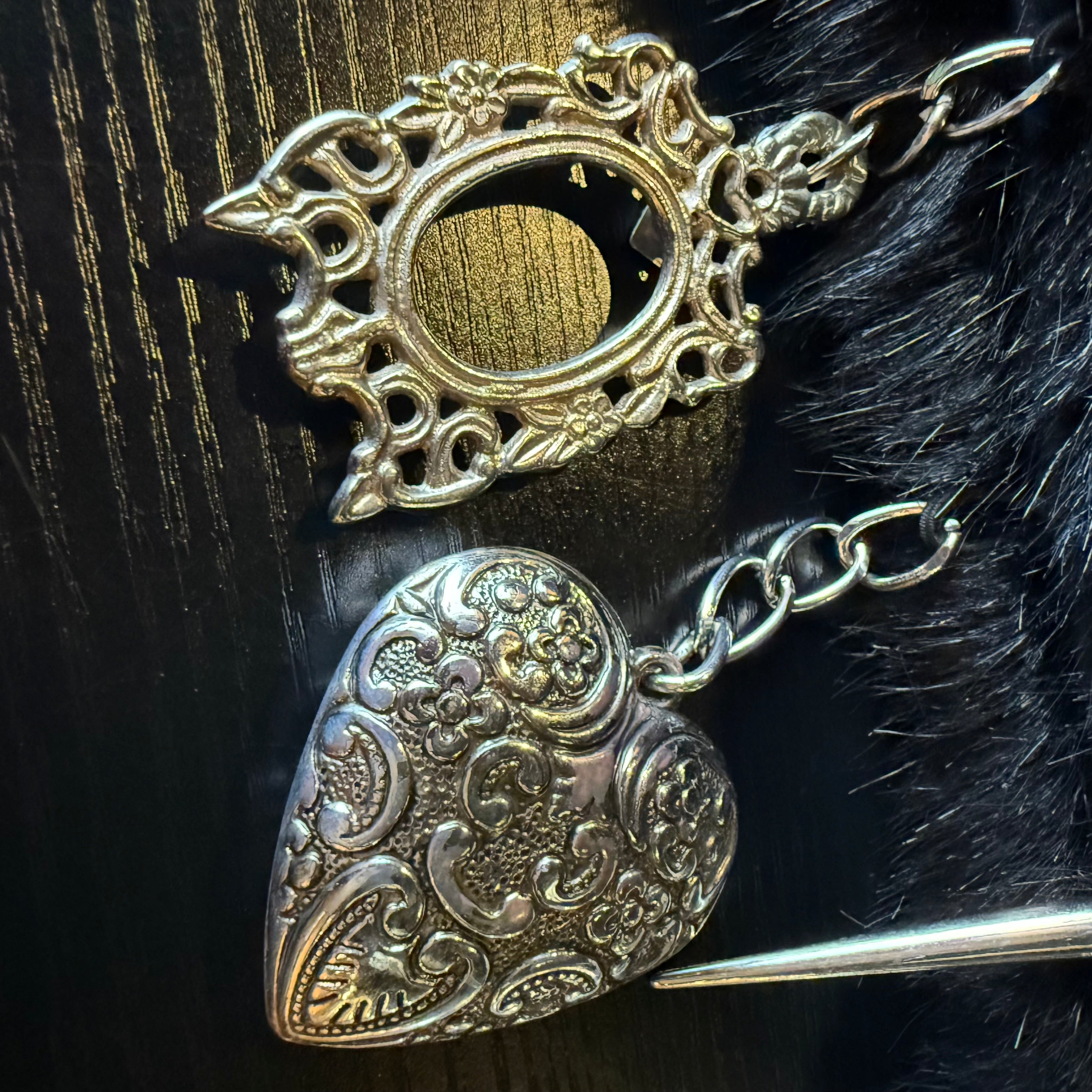 Luck & cash belt / top