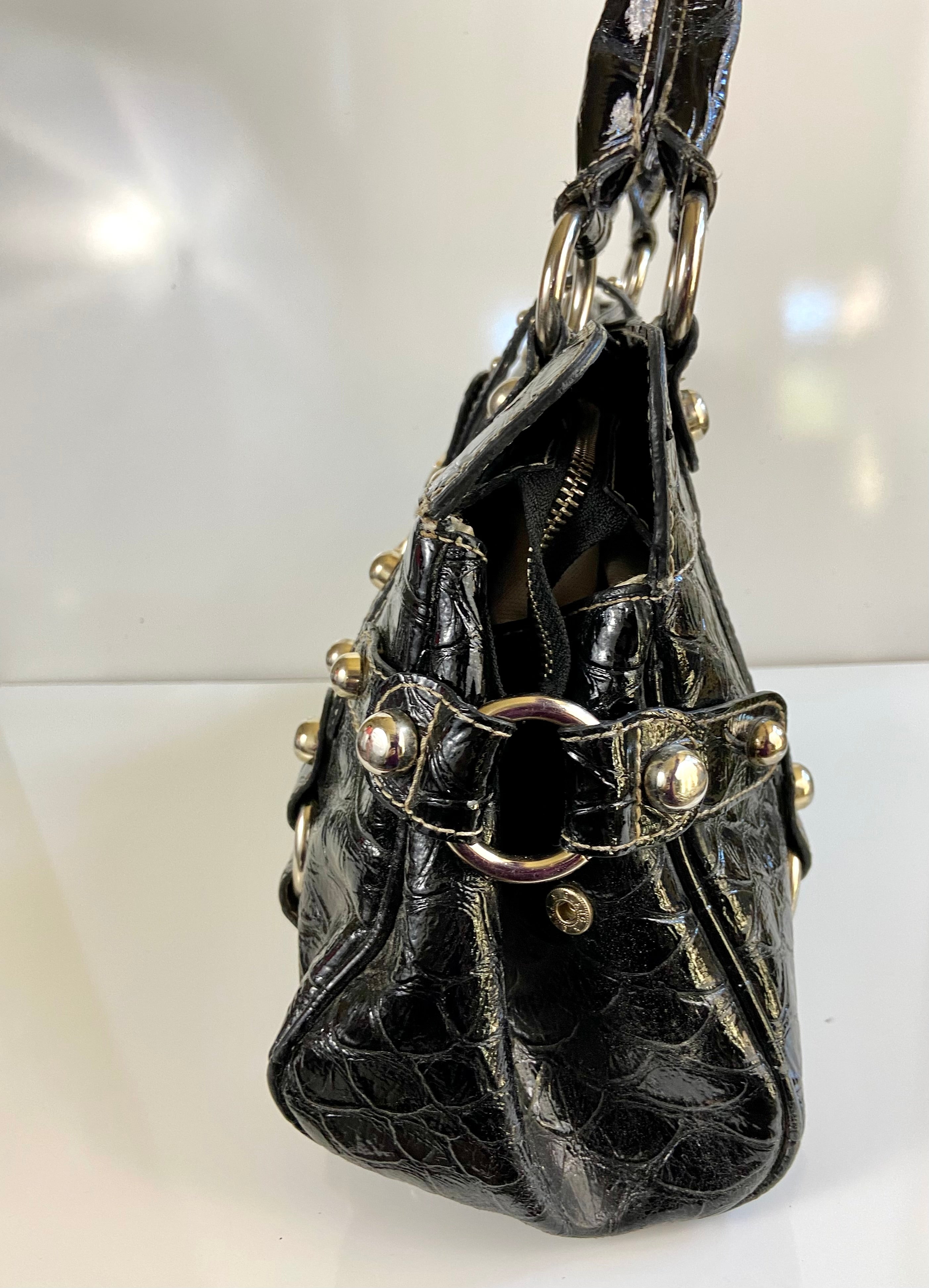 Y2K GUESS クロコ型ショルダーバッグ GUESS Y2K Black Crocodile Print Purse – Holy Thrift
