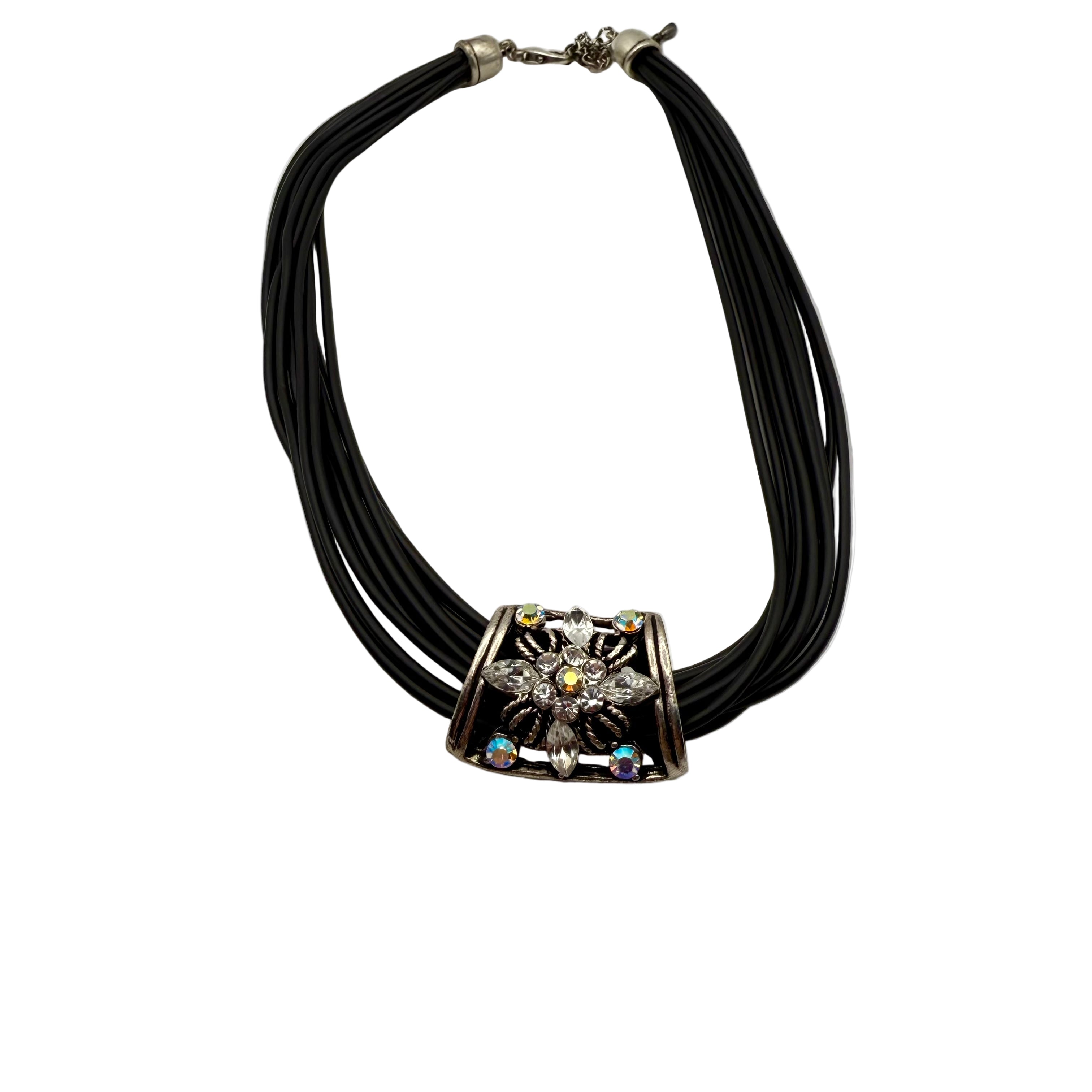 Sparkle Floral Pendant Choker