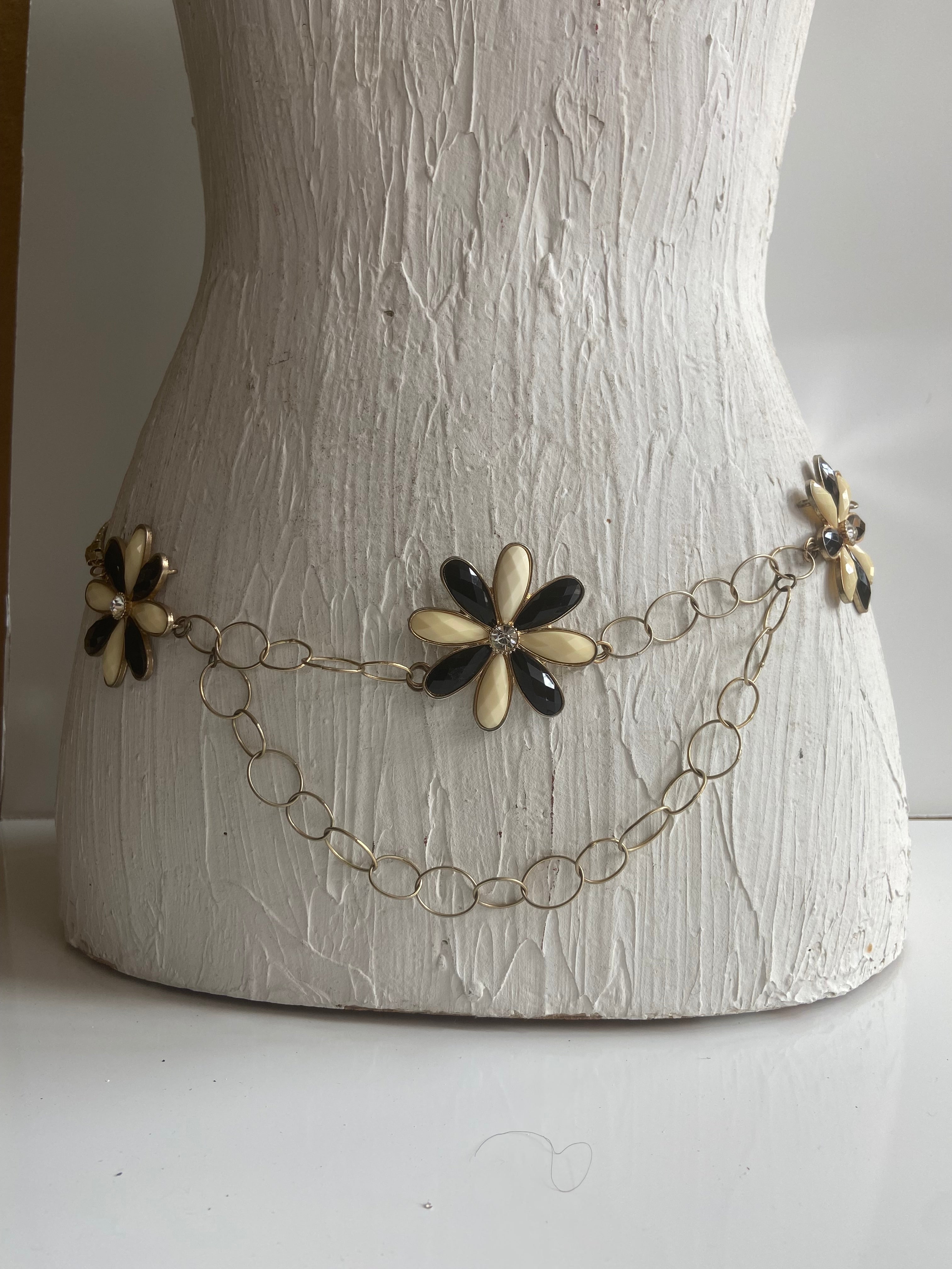 Flowers belt