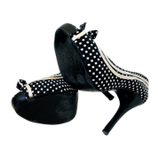Early 2000s Polkadot Pumps (7.5)