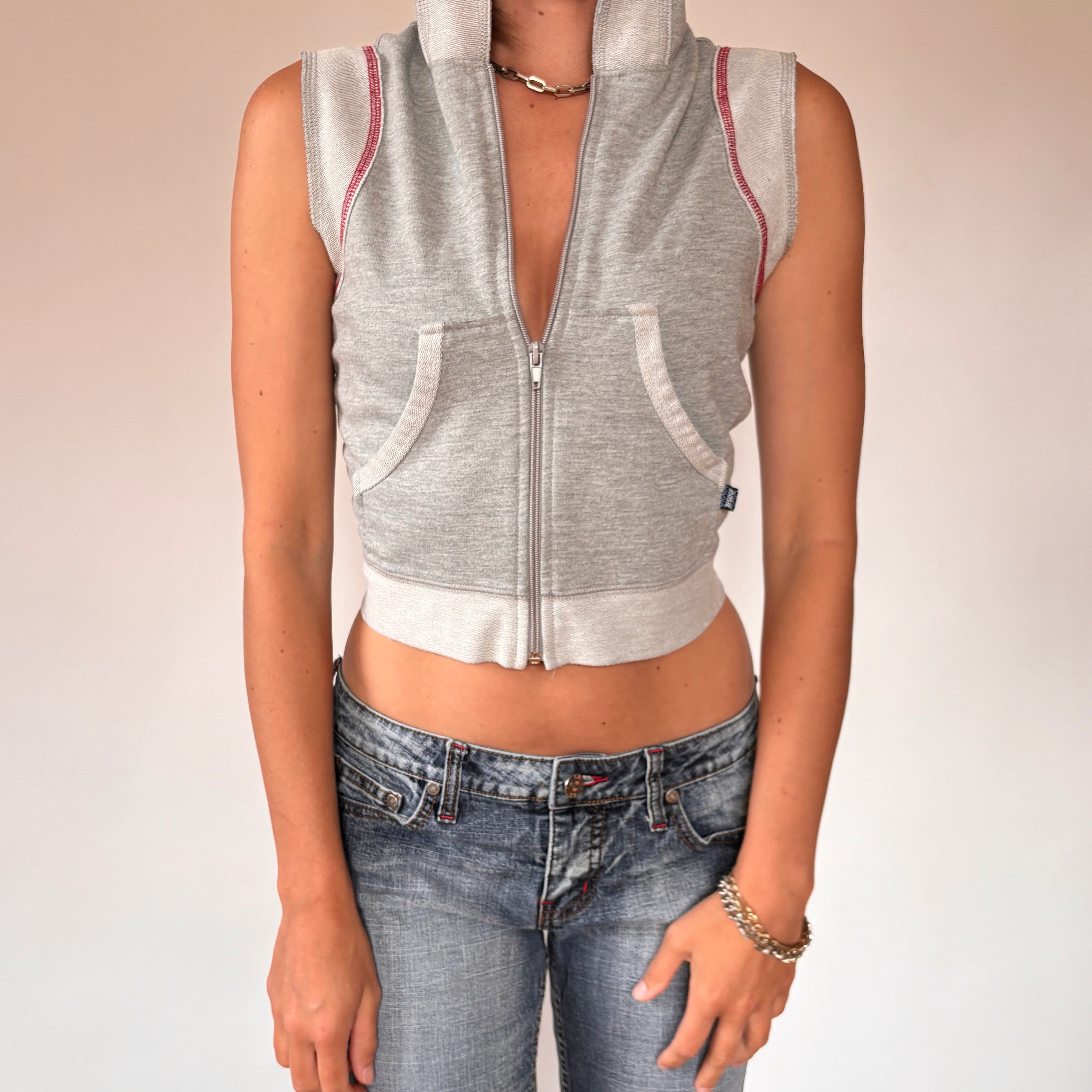 Y2K Sporty Hooded Vest (XS) – Holy Thrift