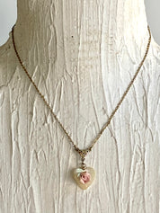 Vintage rosé necklace