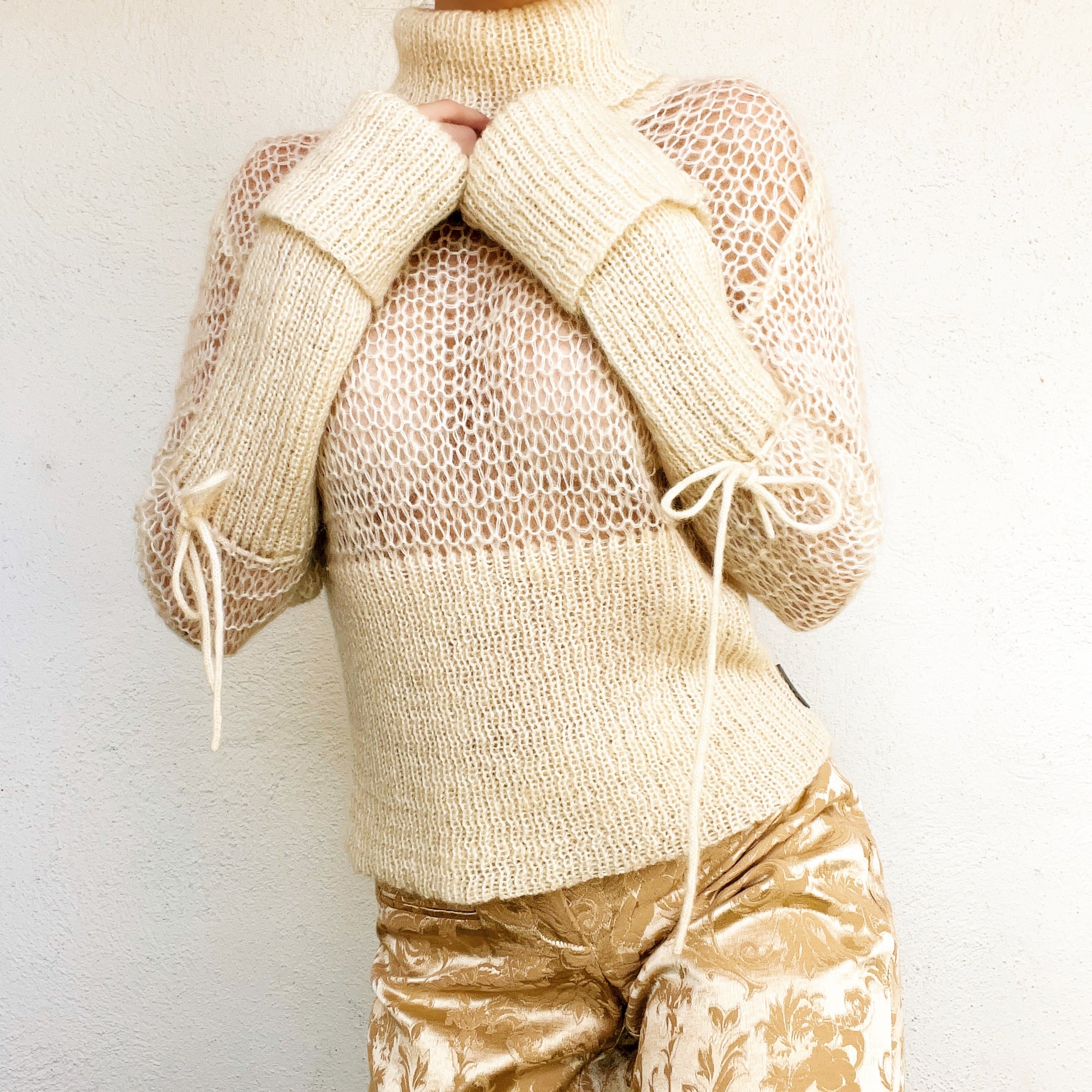 Creamy Open Knit Turtleneck Sweater (M/L)