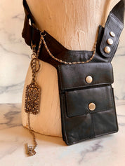 Black crossbody pocket