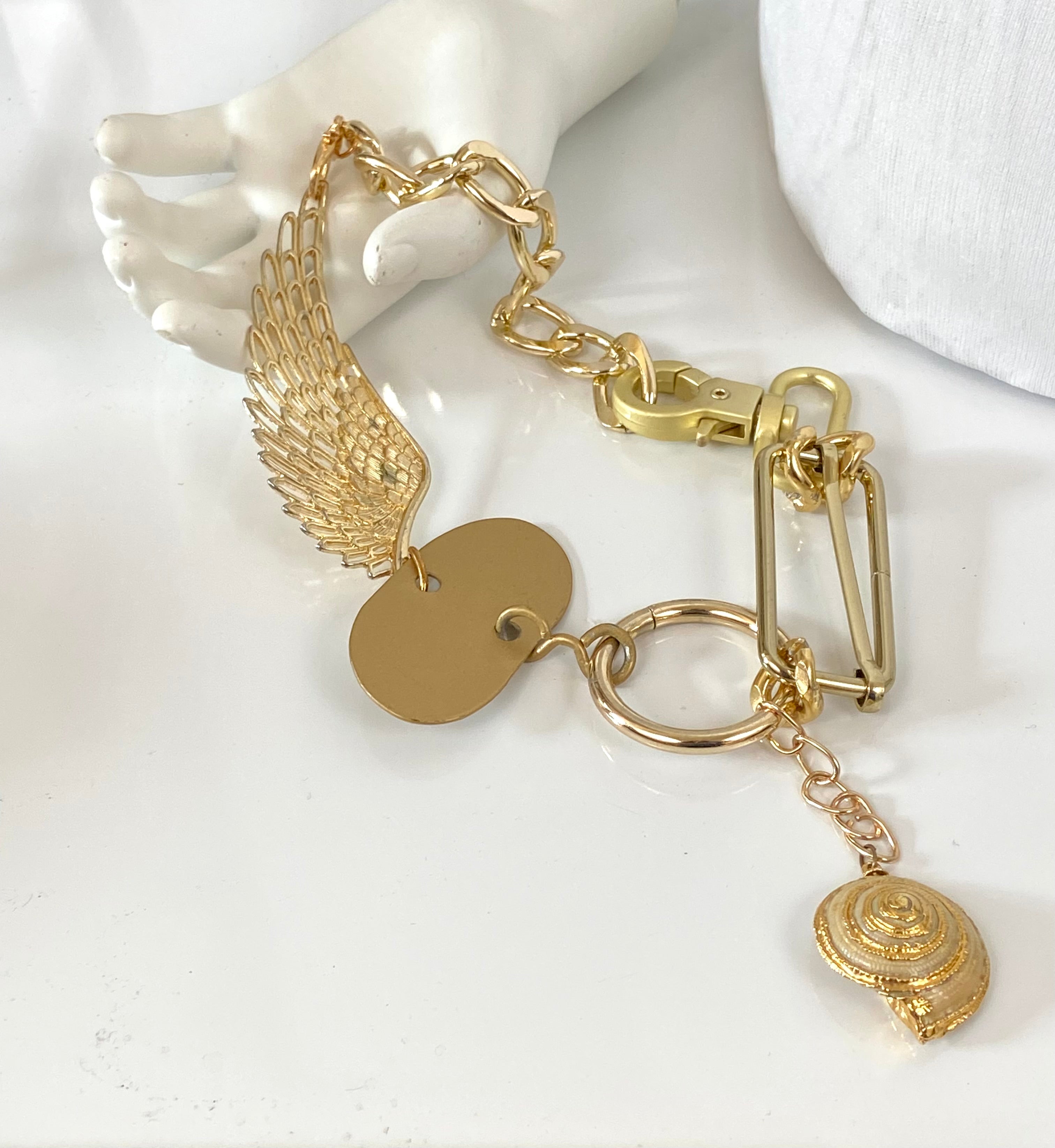 Busy gold choker