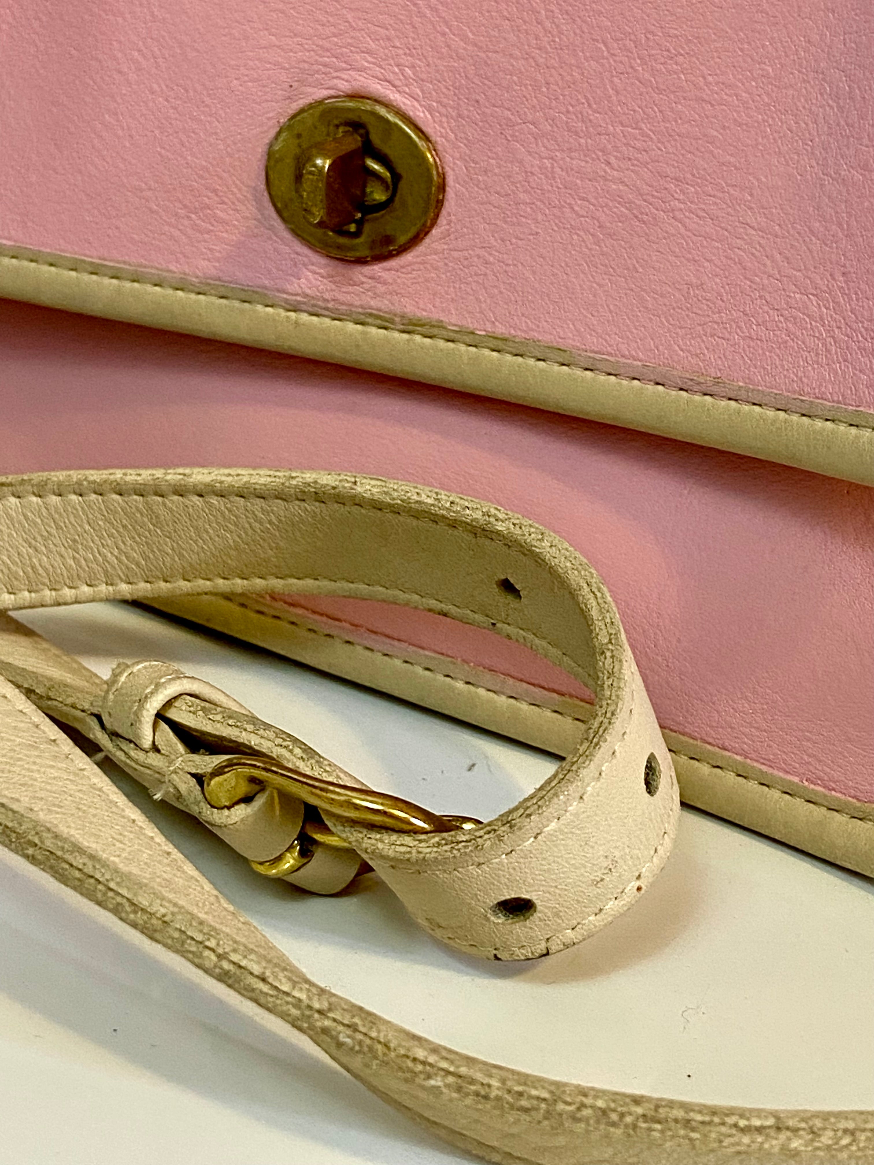 Repaint Vtg. 1980s COACH 
Leather Turnlock