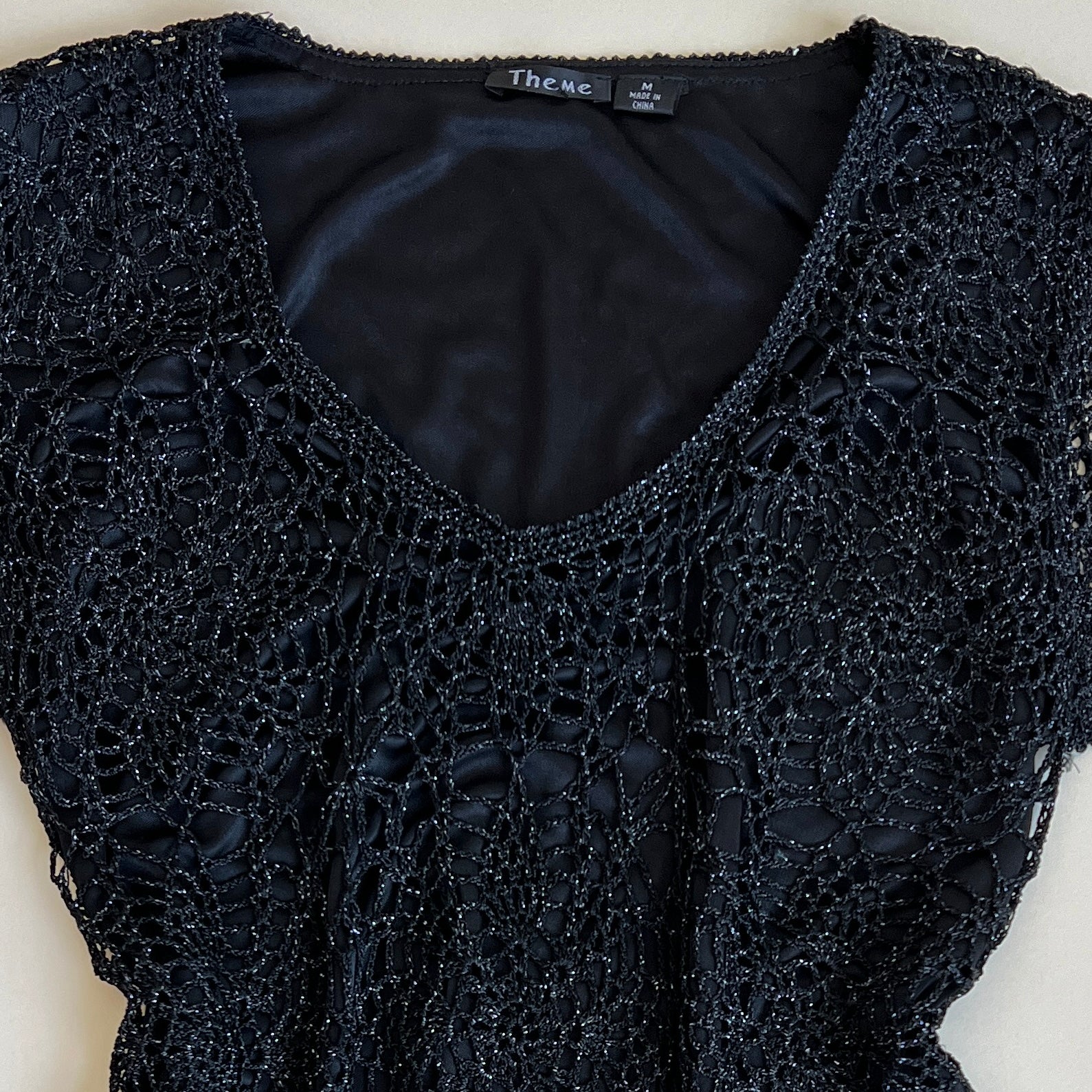 Black spiderweb lace top (M)