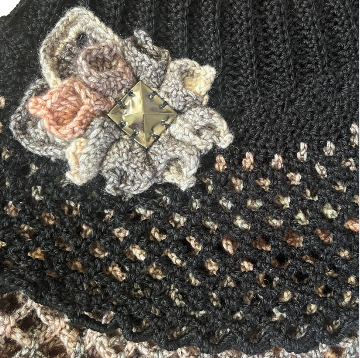 Crochet Studded Flower Mini Skirt (L)