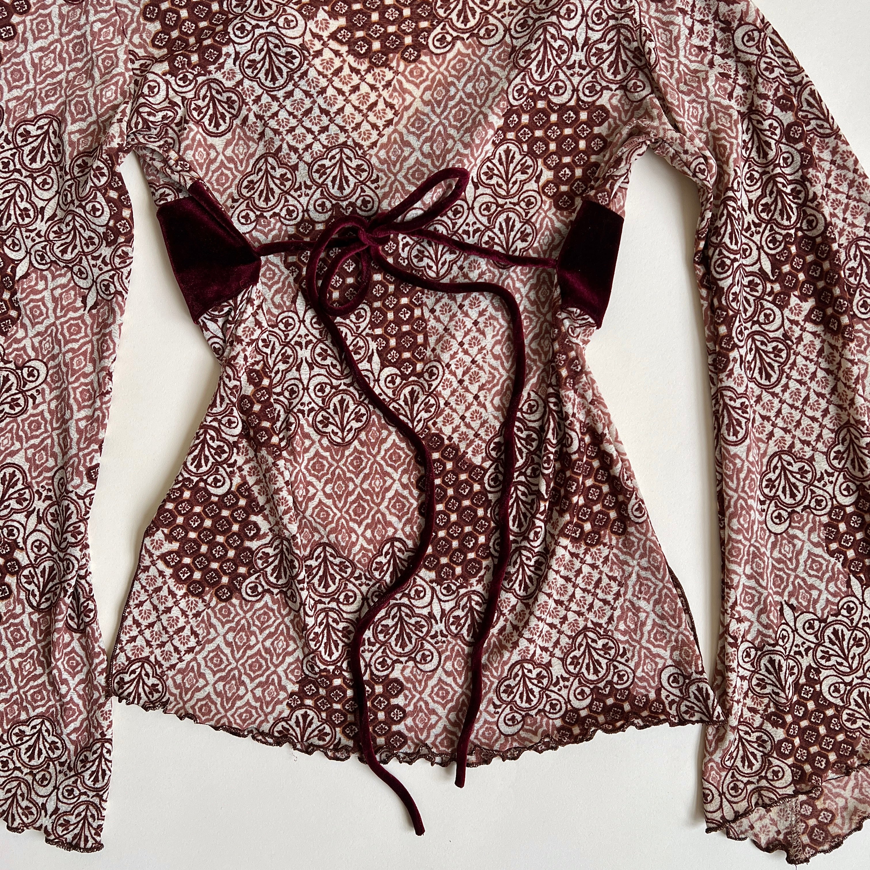 Vintage print + velvet bell sleeve top (M/L)
